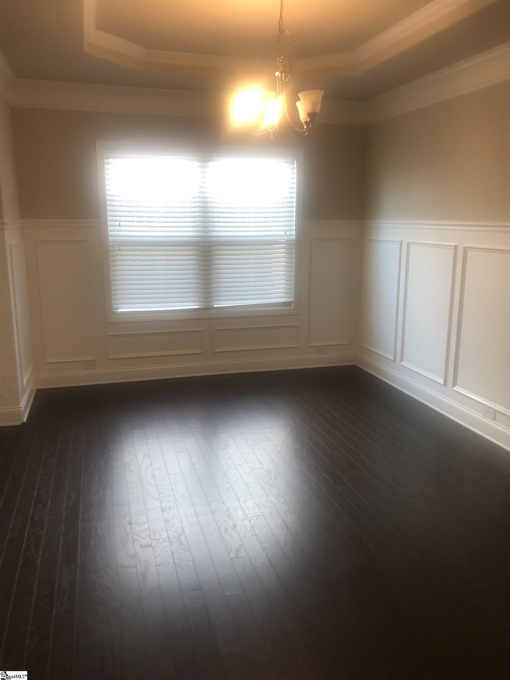 215 Peters Glenn Court