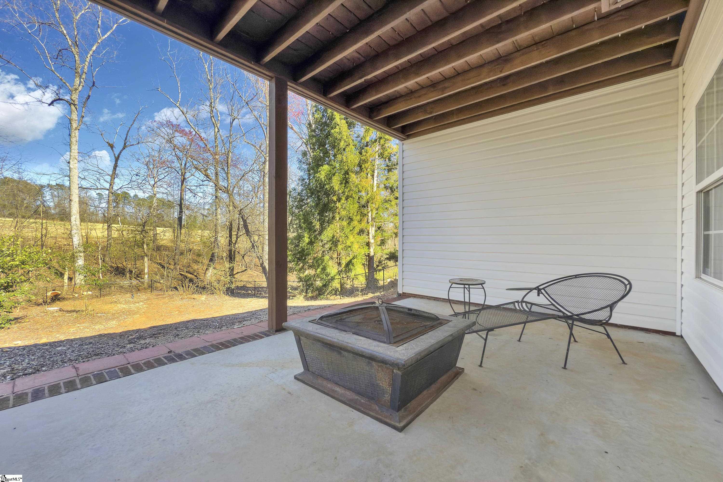 133 Hidden Ridge Drive