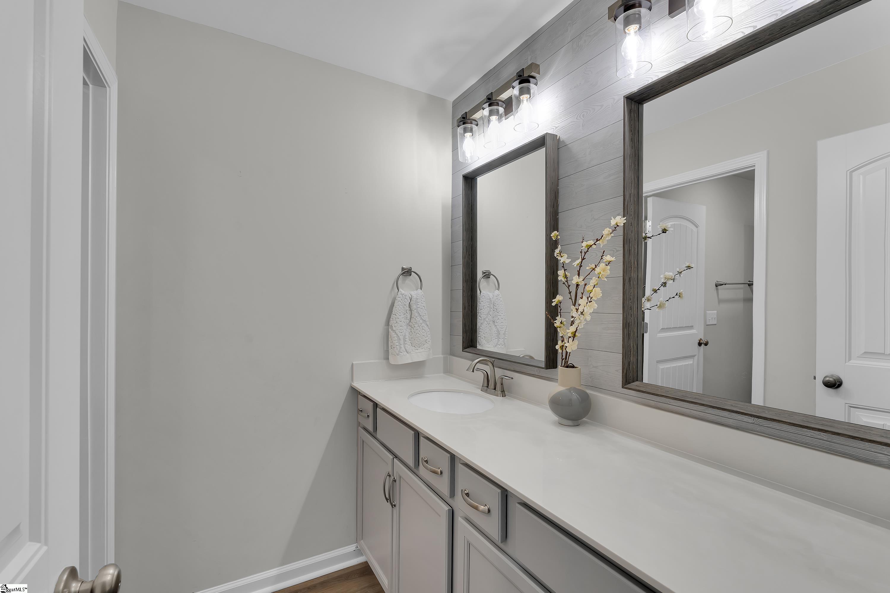 1007 Waterside Drive