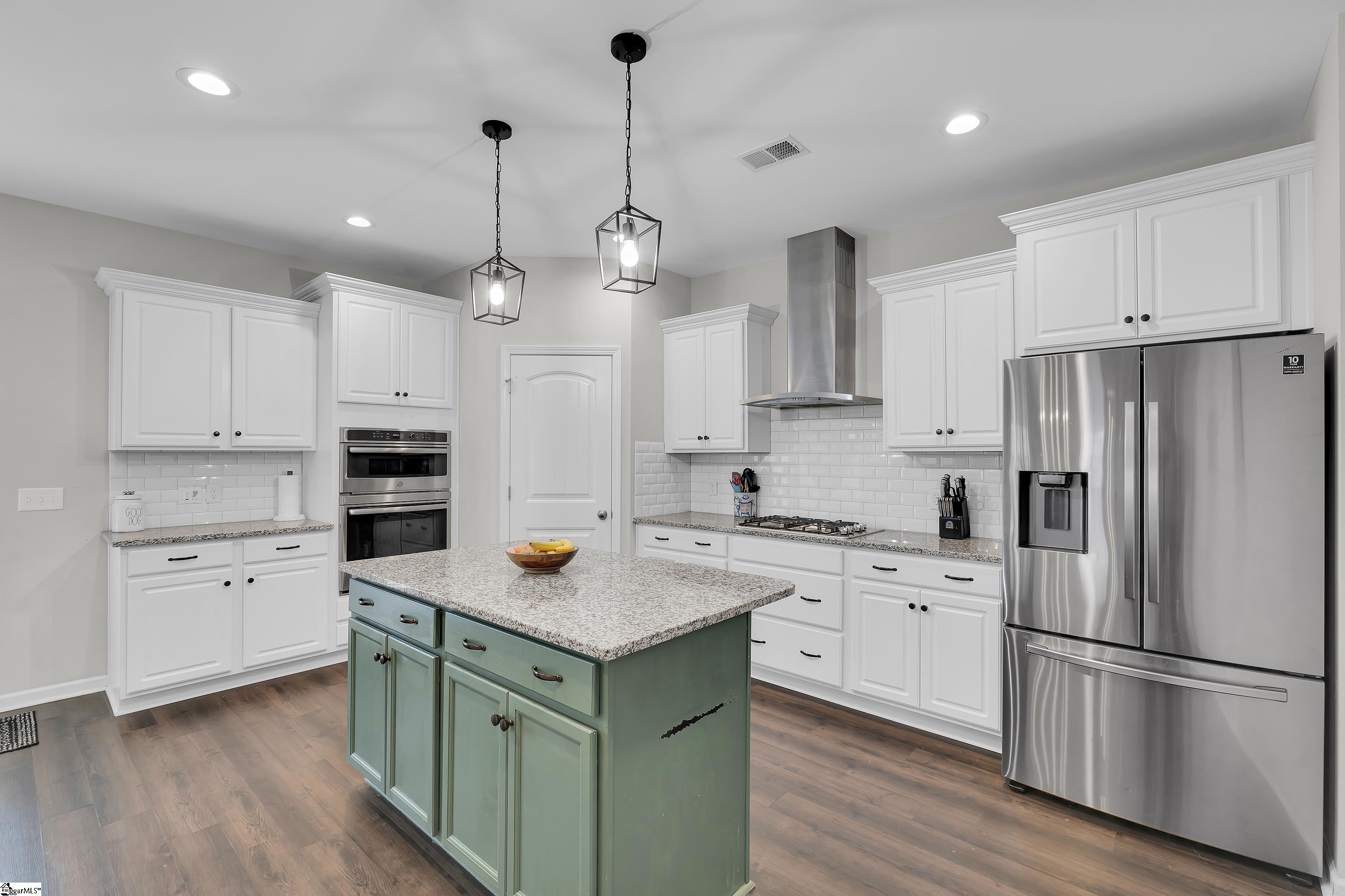 1007 Waterside Drive