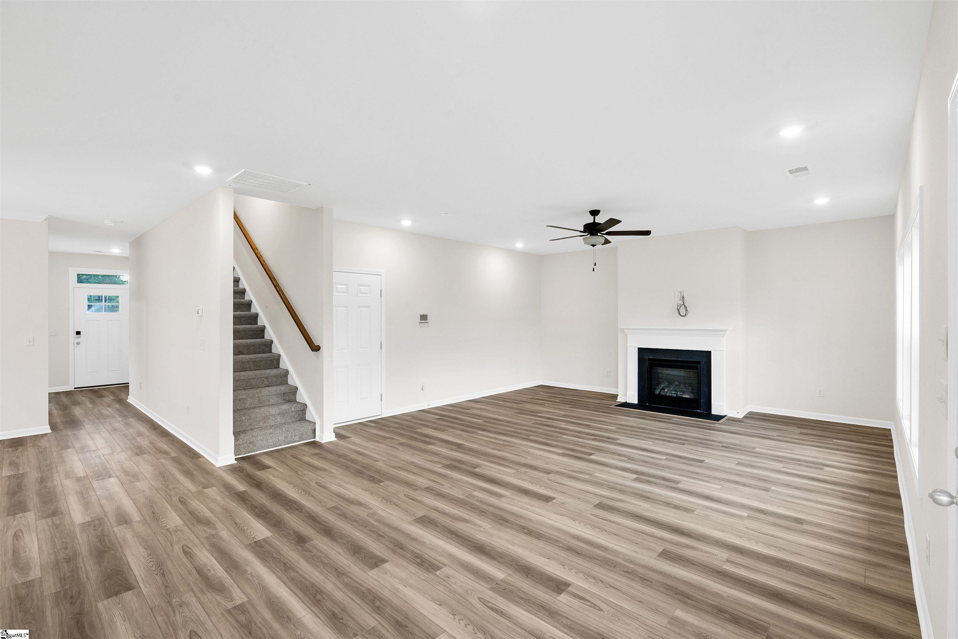 127 Hunters Ridge Drive