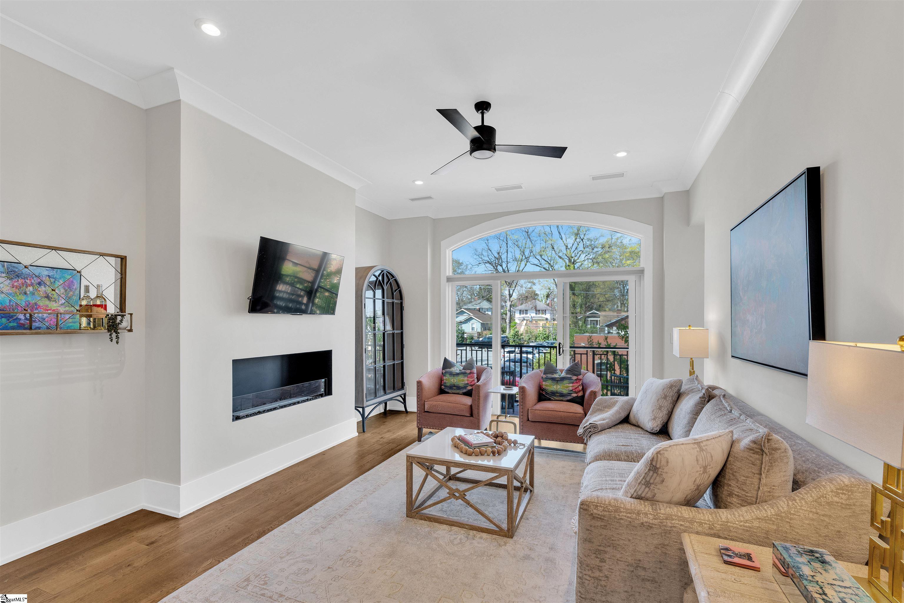 110 N Markley Street # 202