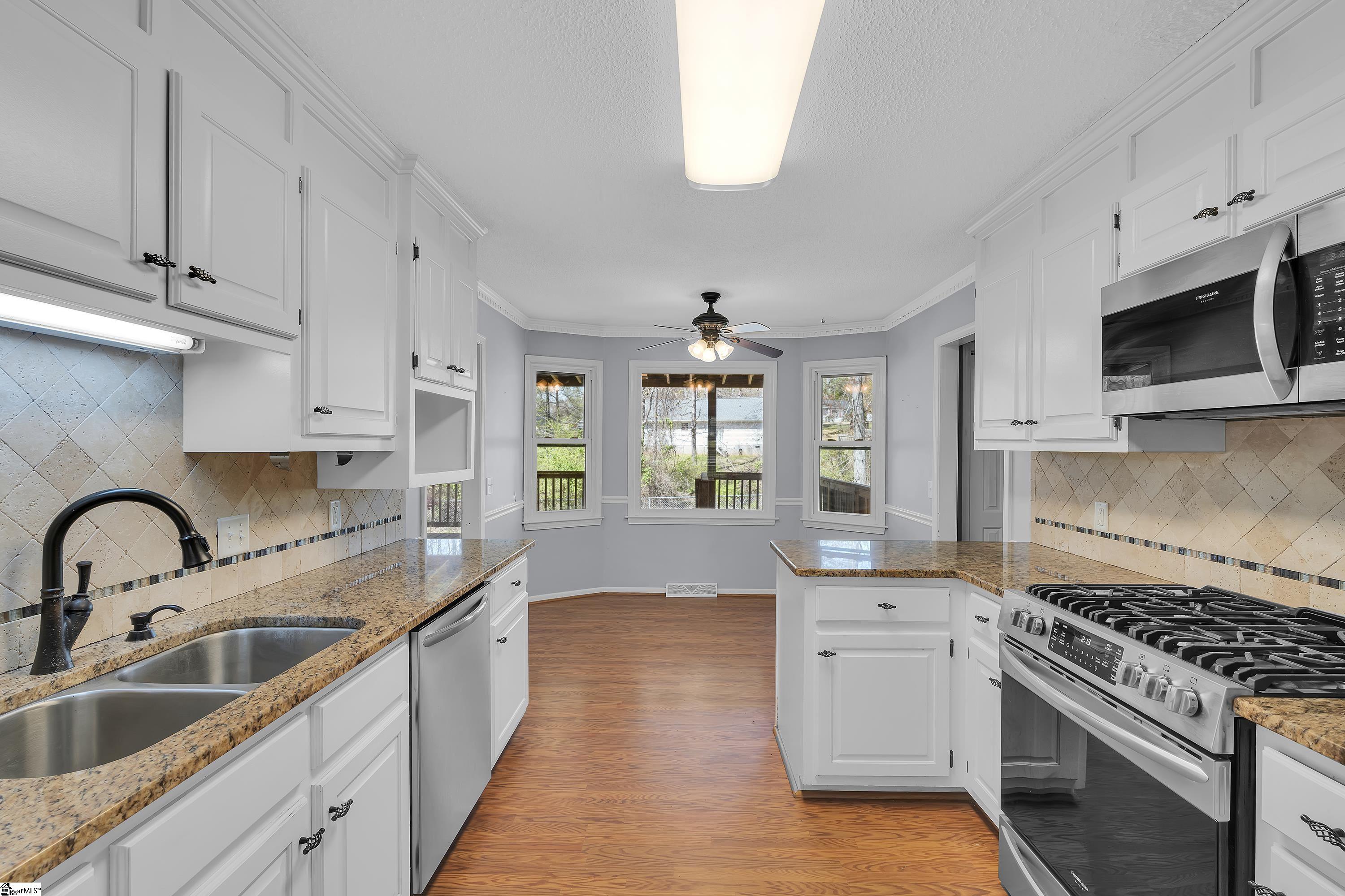 905 Spring Glen Drive