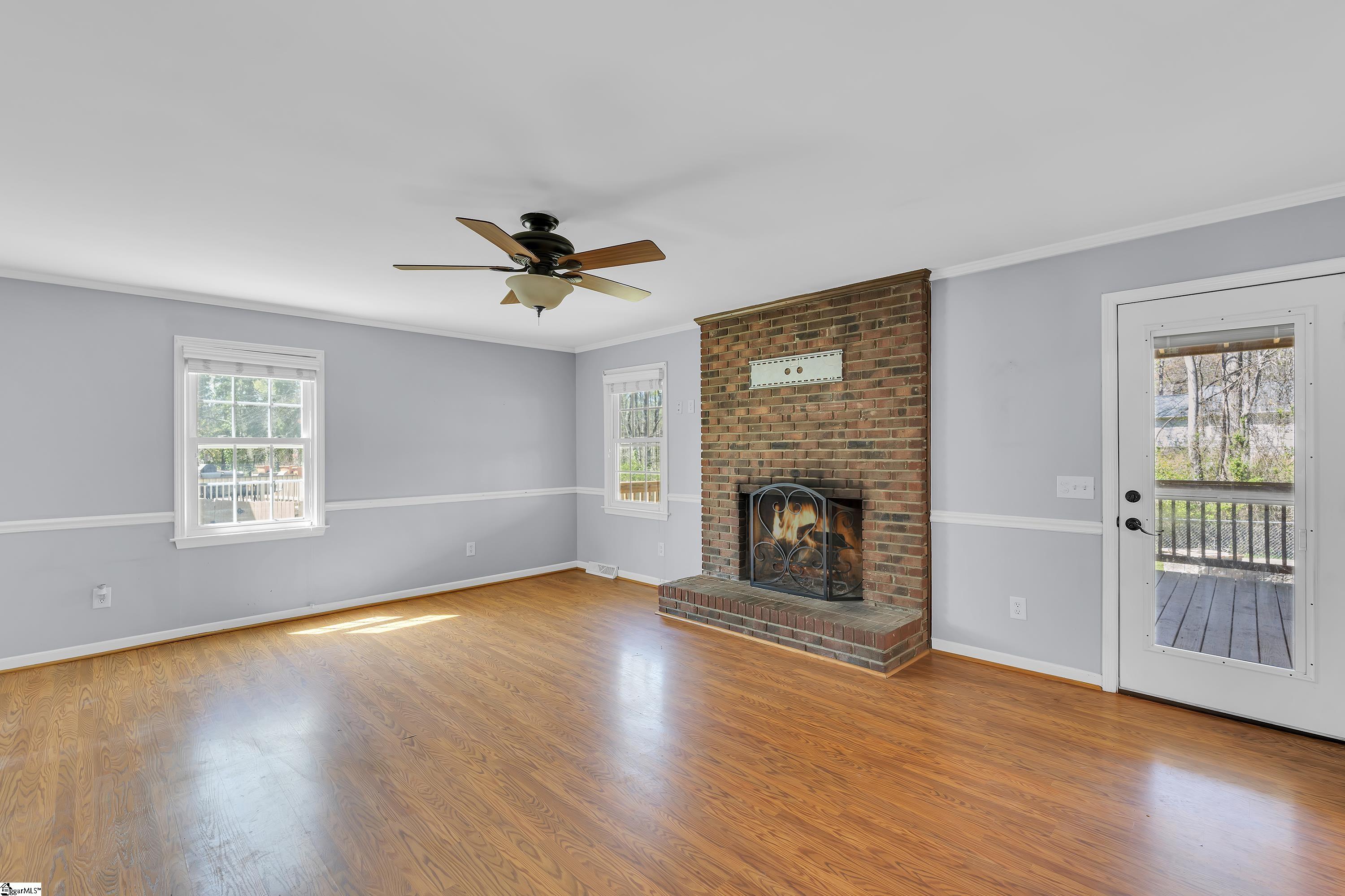 905 Spring Glen Drive