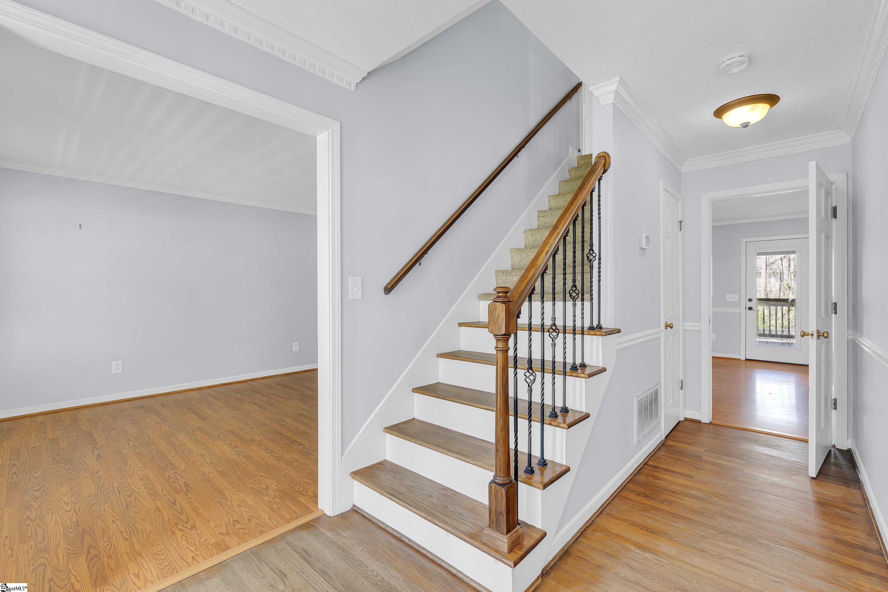 905 Spring Glen Drive