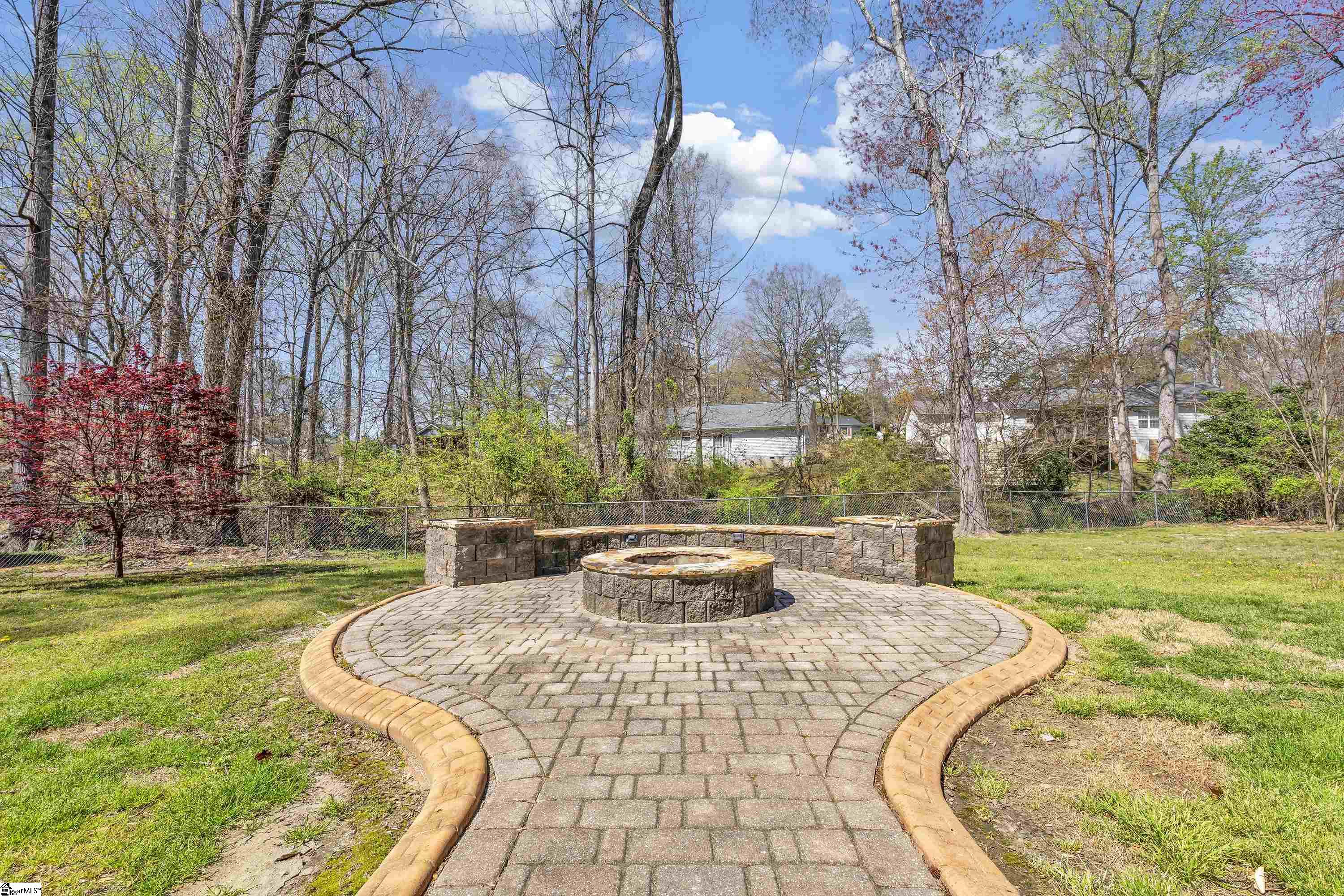 905 Spring Glen Drive