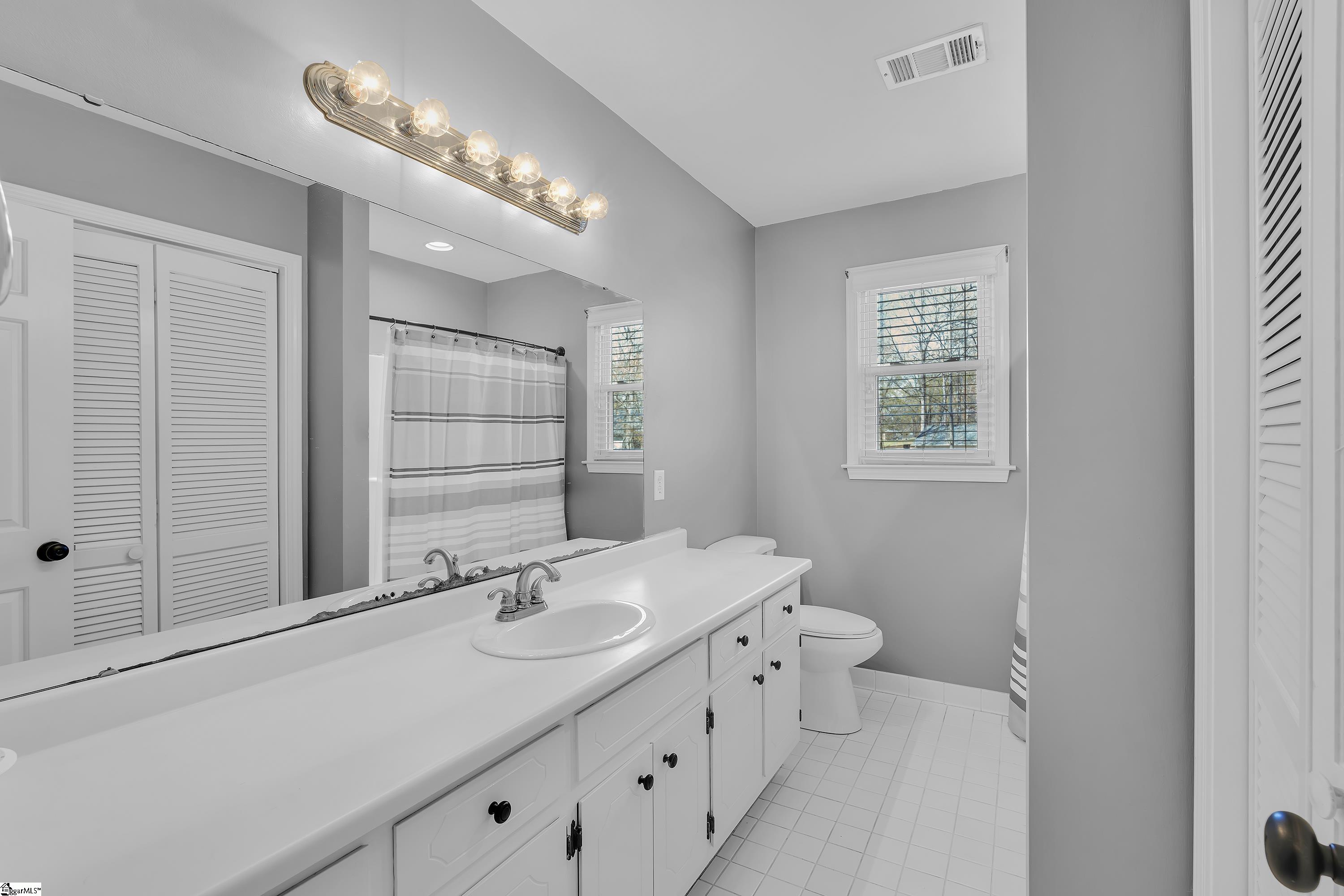 905 Spring Glen Drive