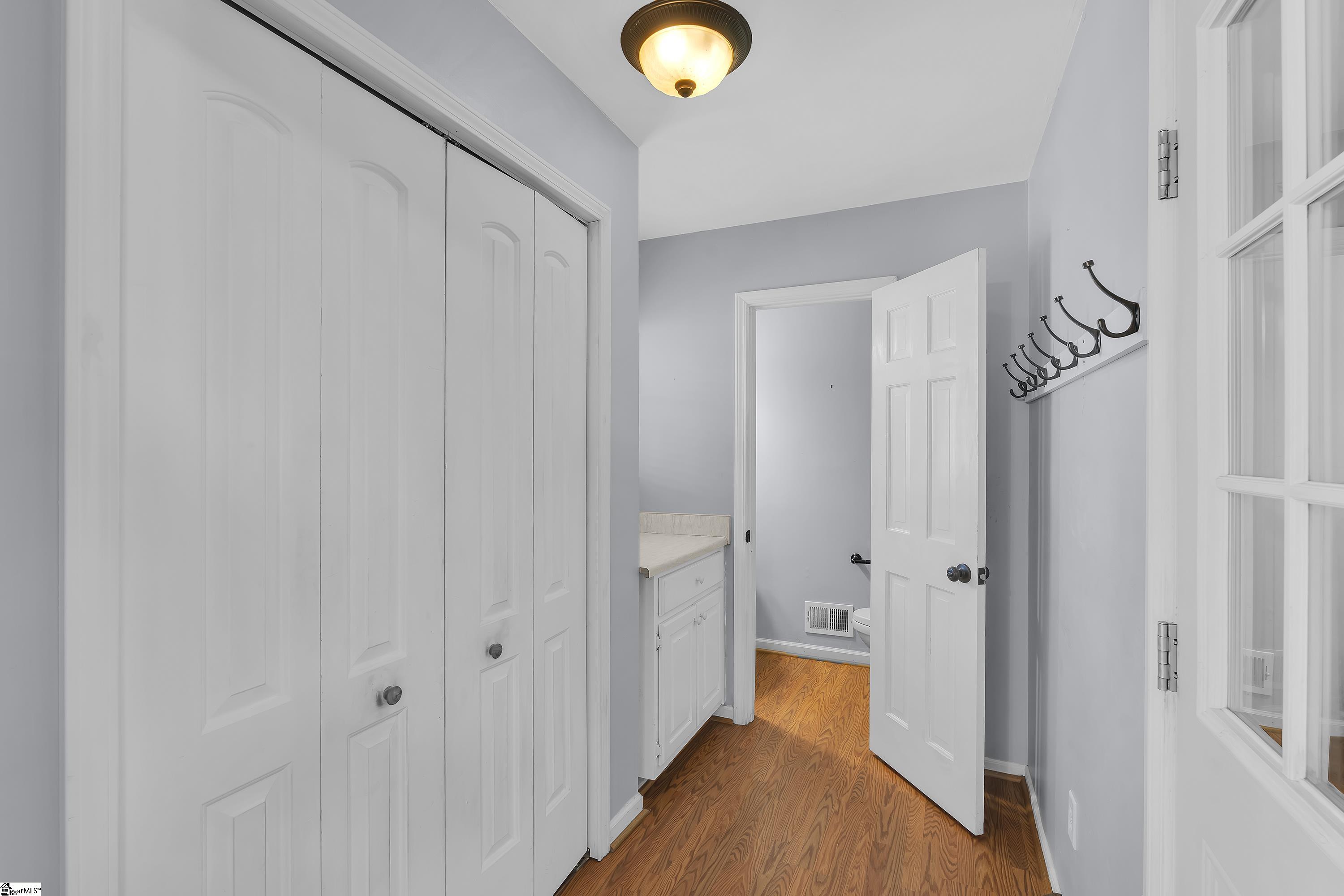 905 Spring Glen Drive