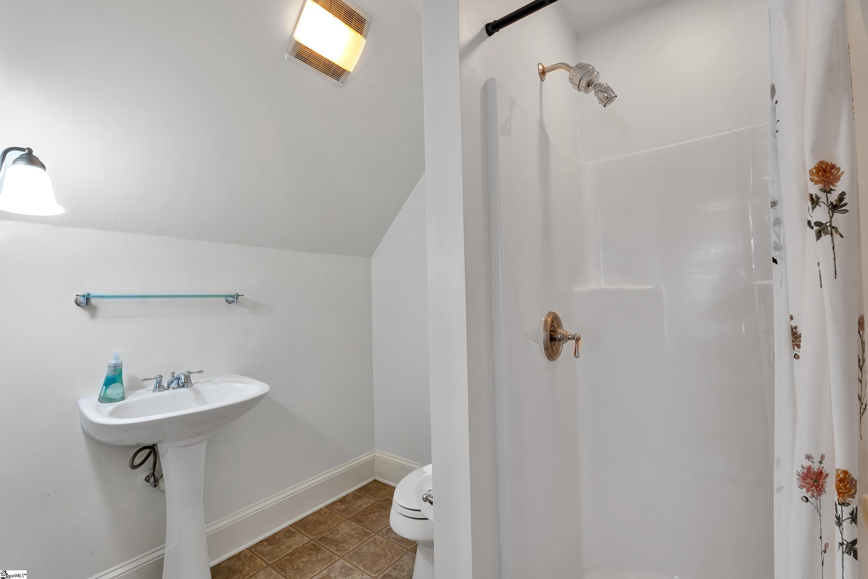 107 Clearstone Drive