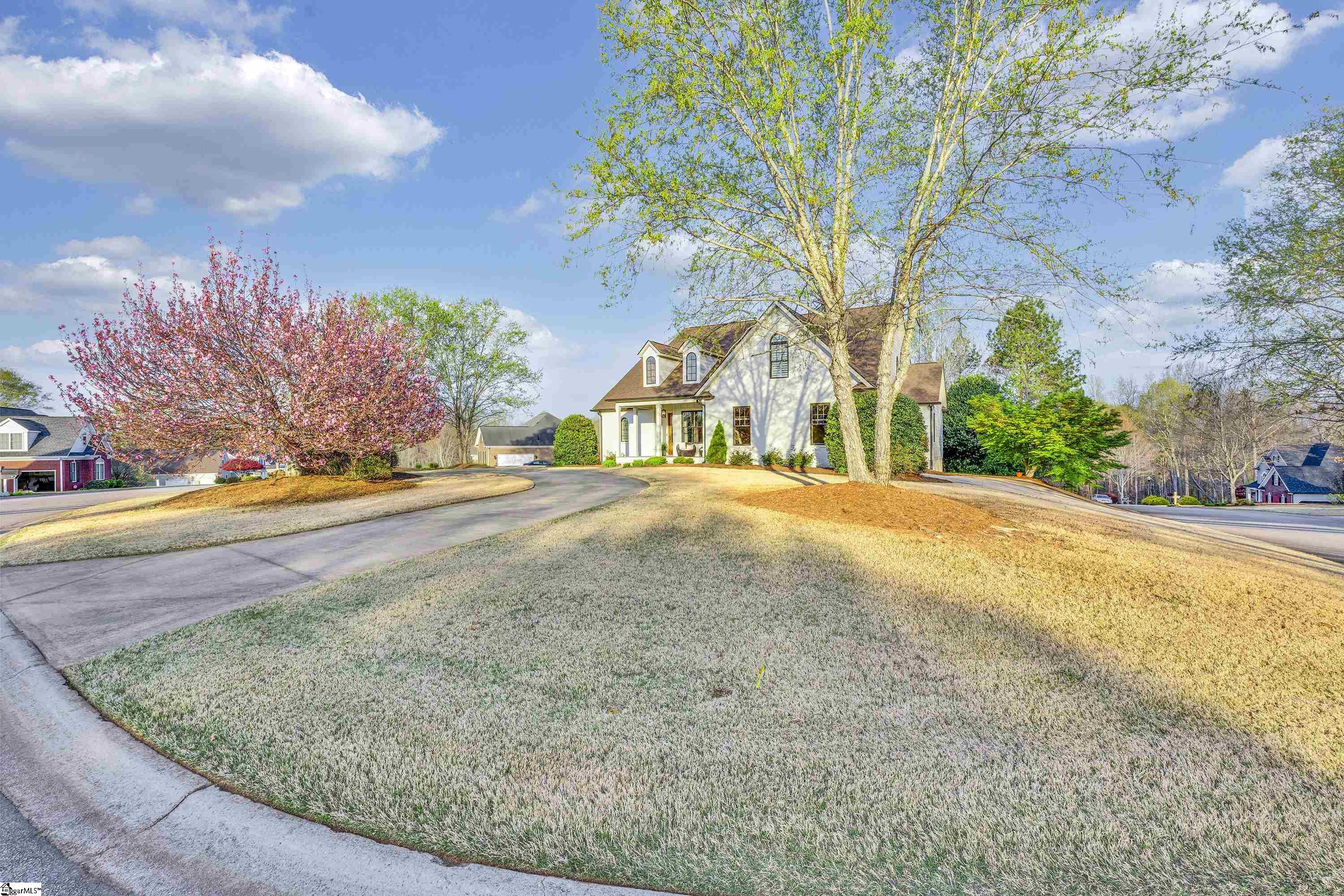 107 Clearstone Drive