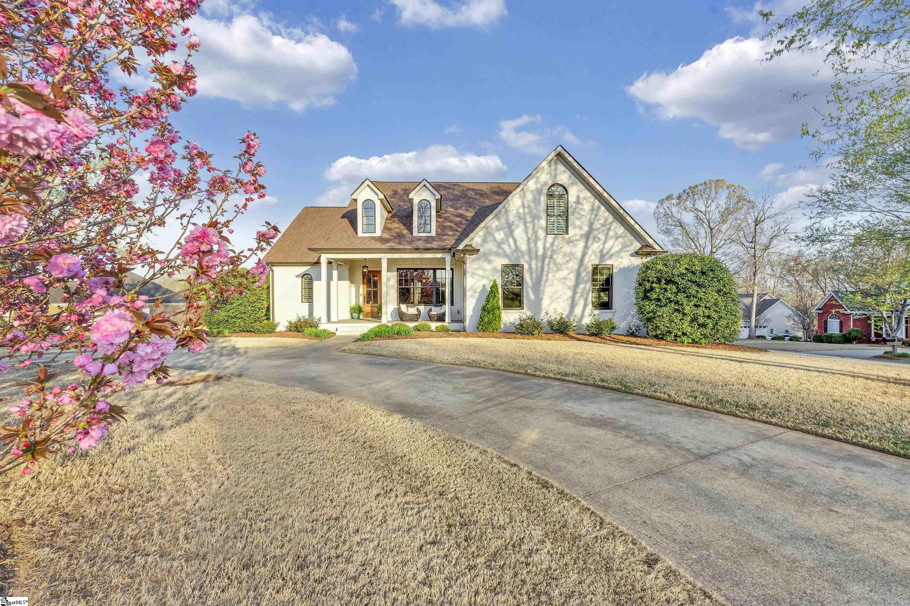 107 Clearstone Drive