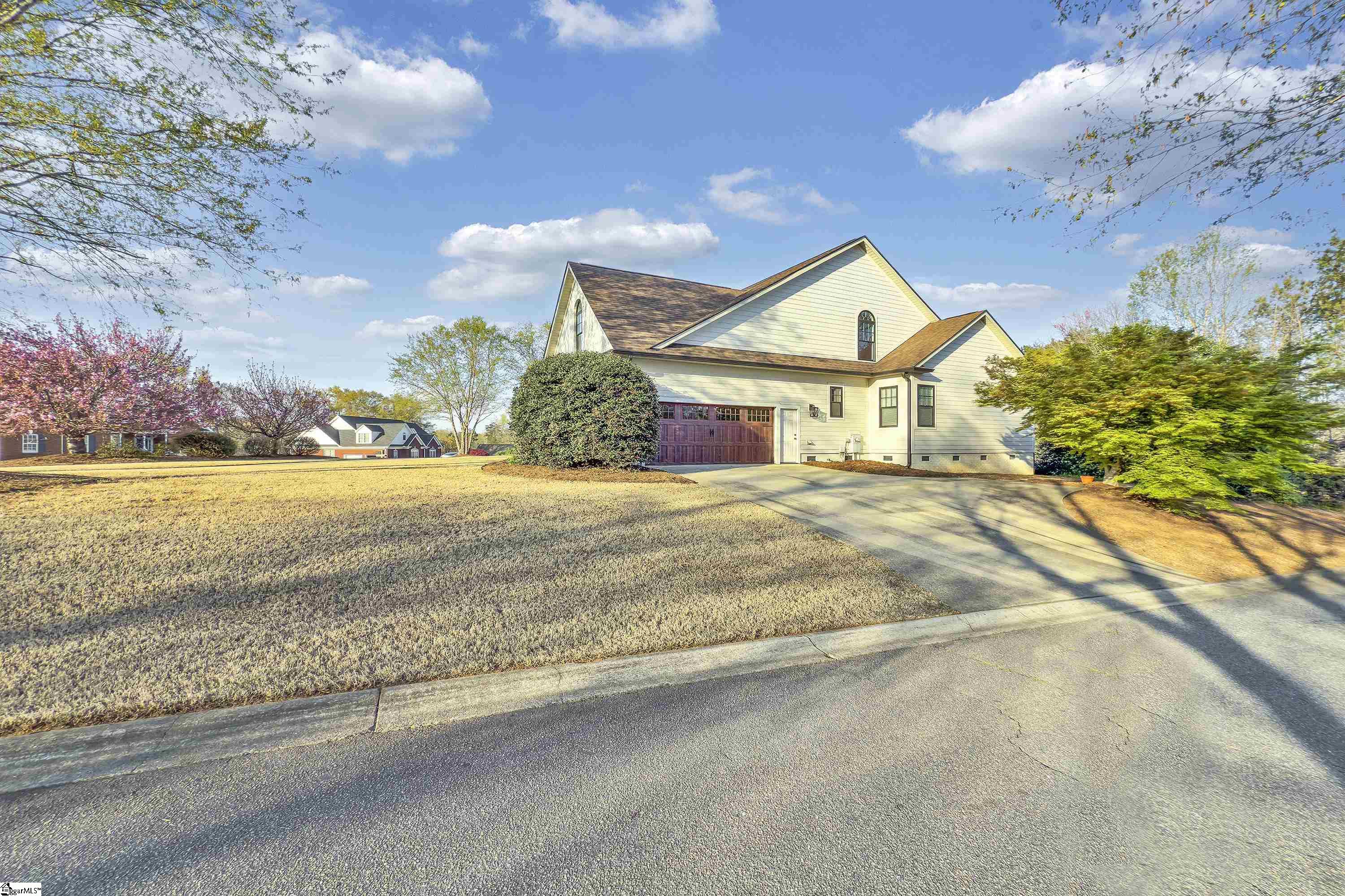 107 Clearstone Drive