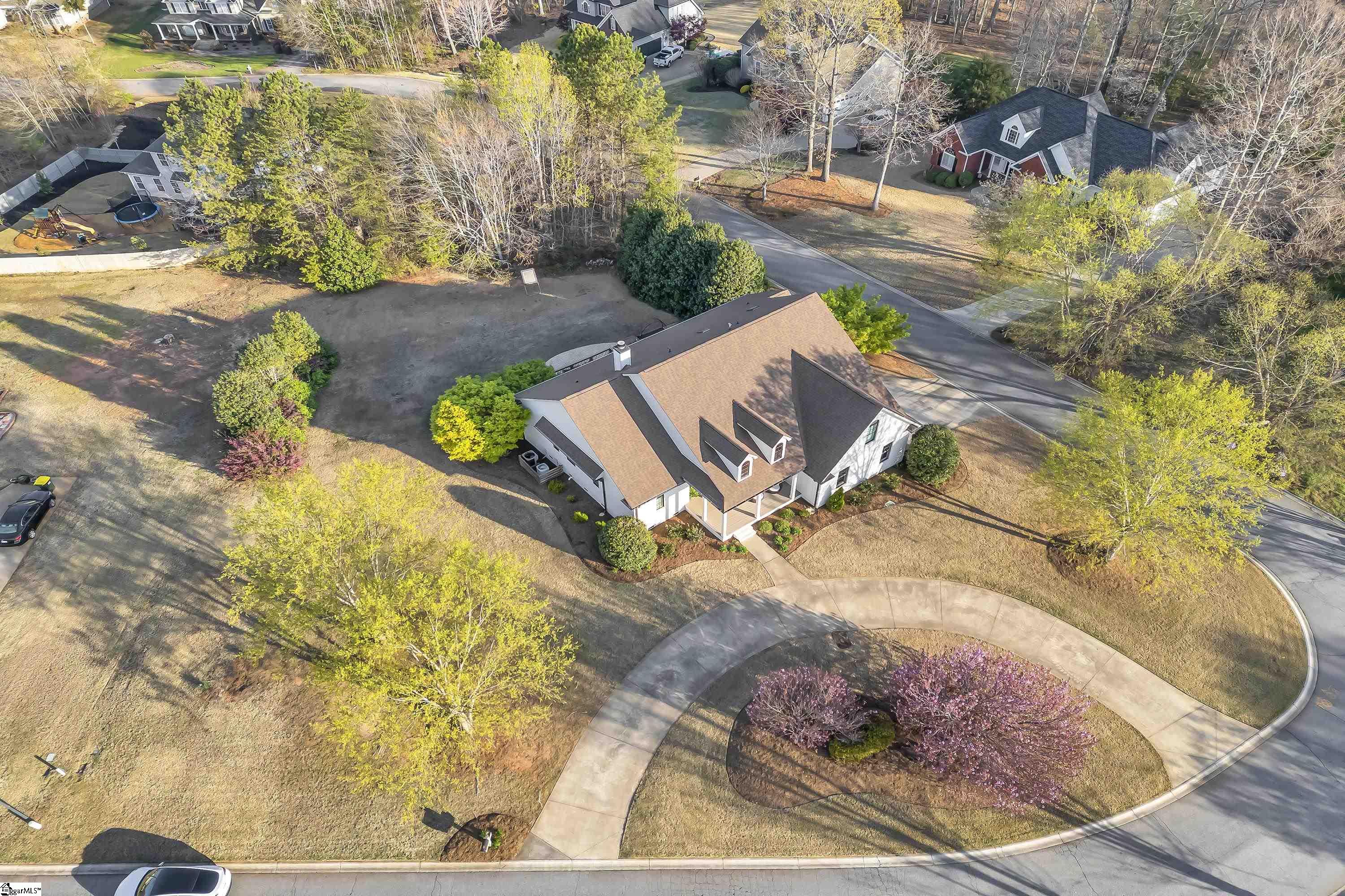 107 Clearstone Drive