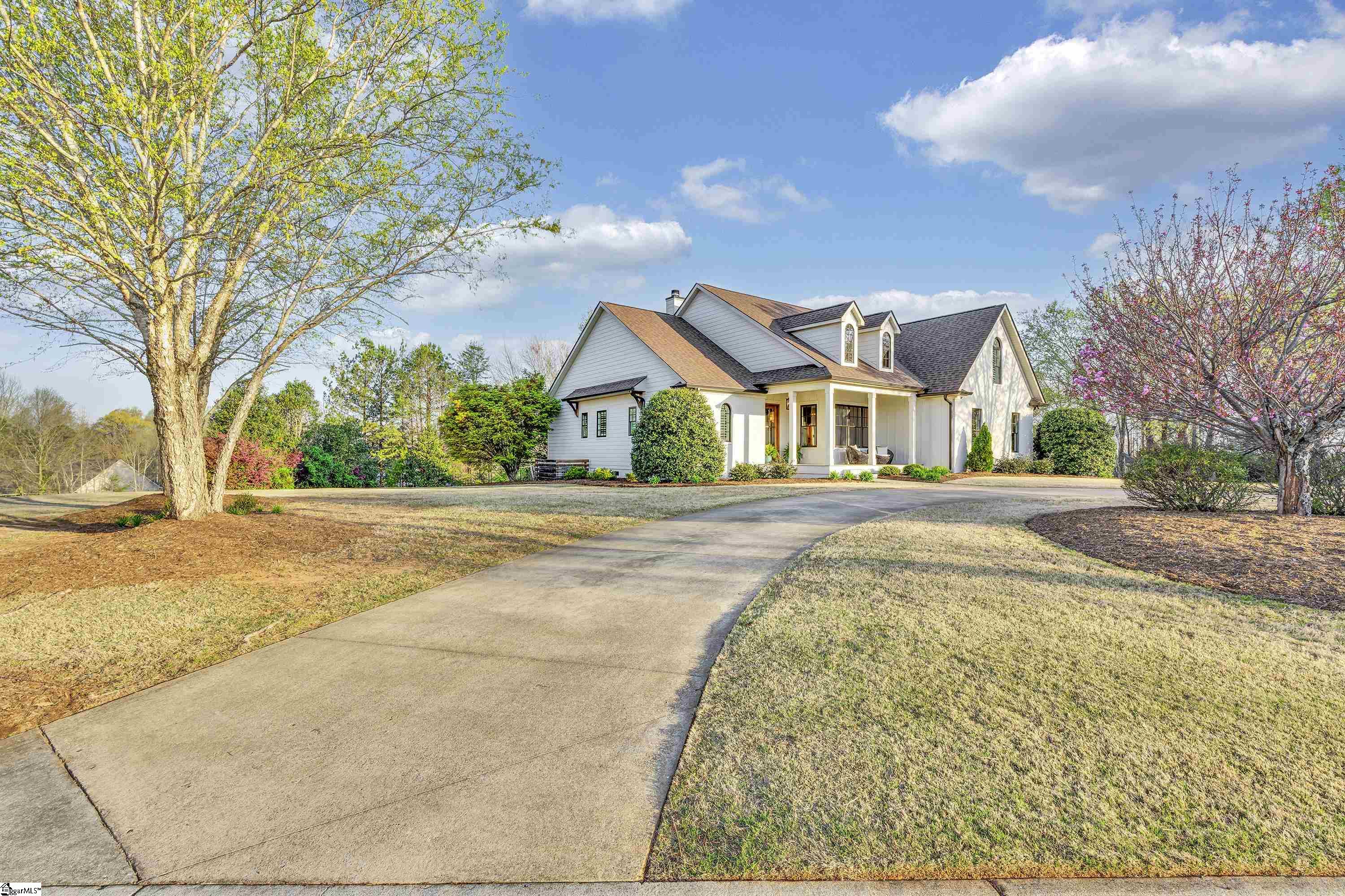 107 Clearstone Drive