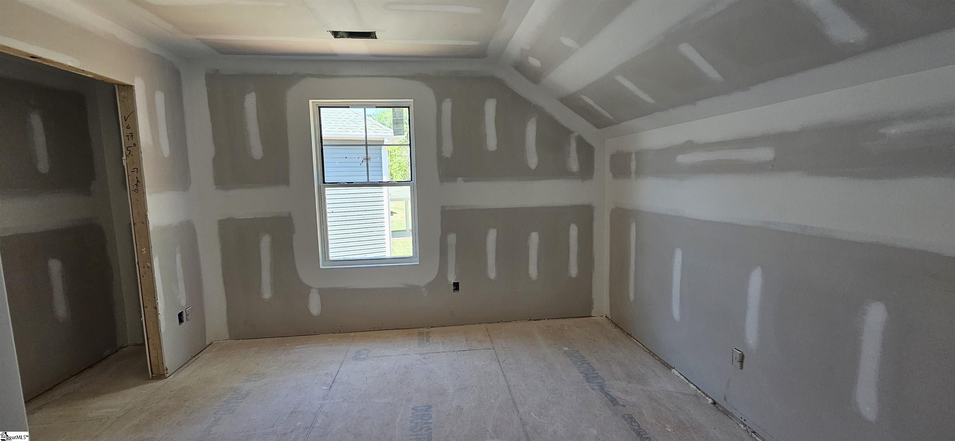 519 Barbican Place Lot 33