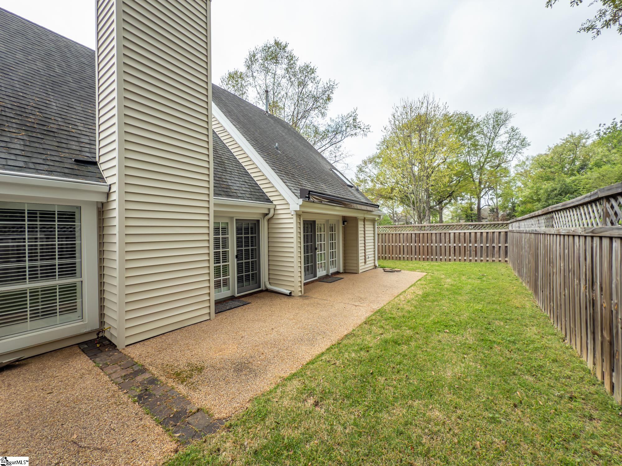 90 Forest Lake Drive