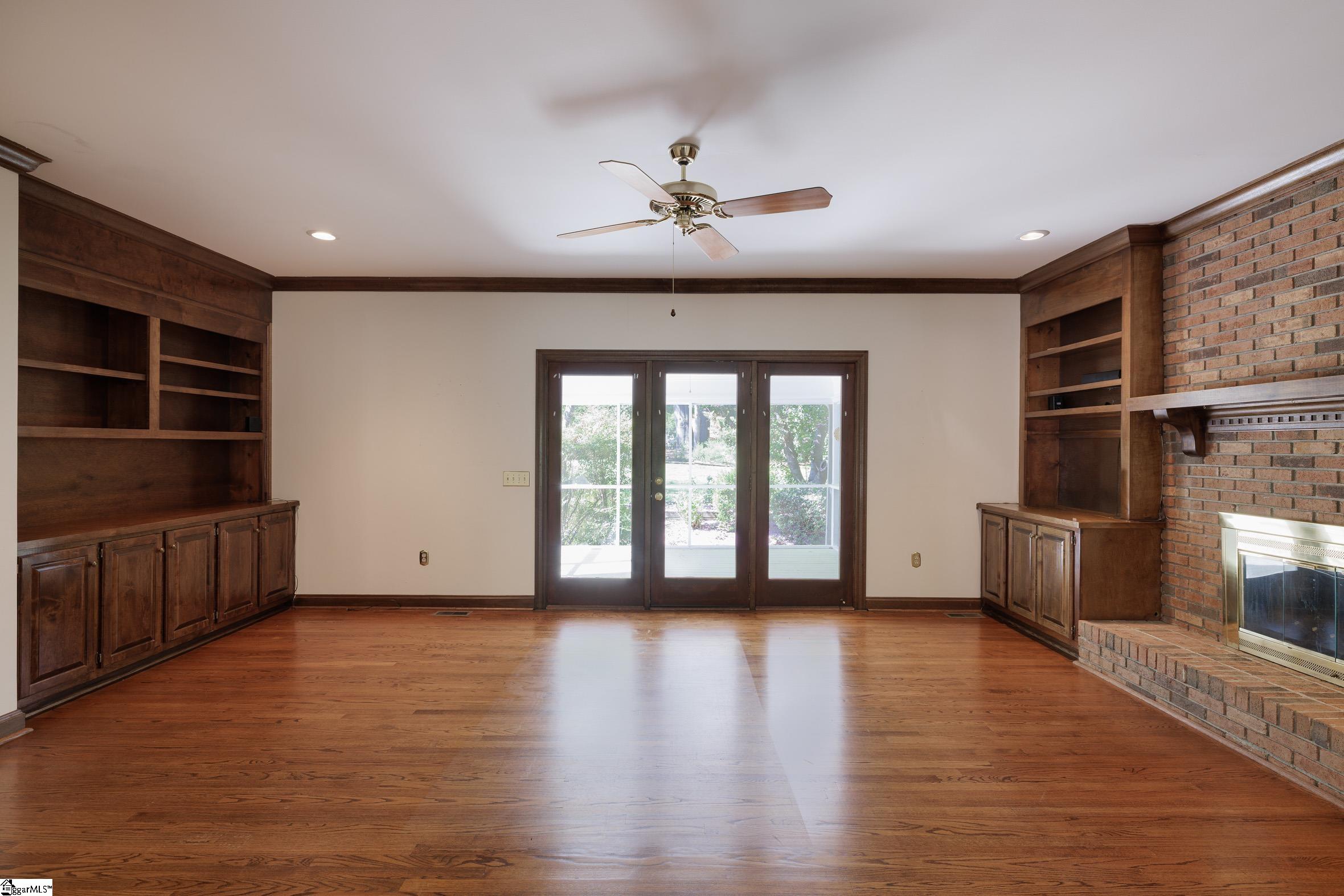 107 River Walk Boulevard