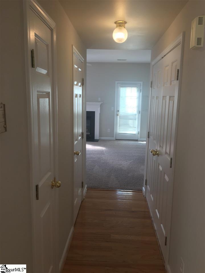 50 Spring Crossing Circle