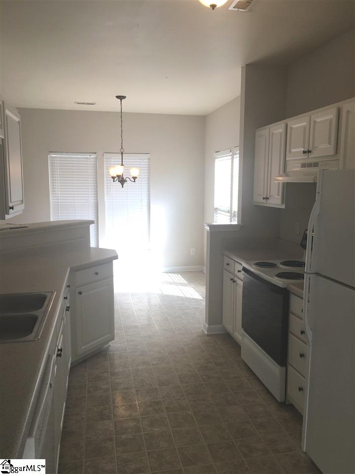 50 Spring Crossing Circle