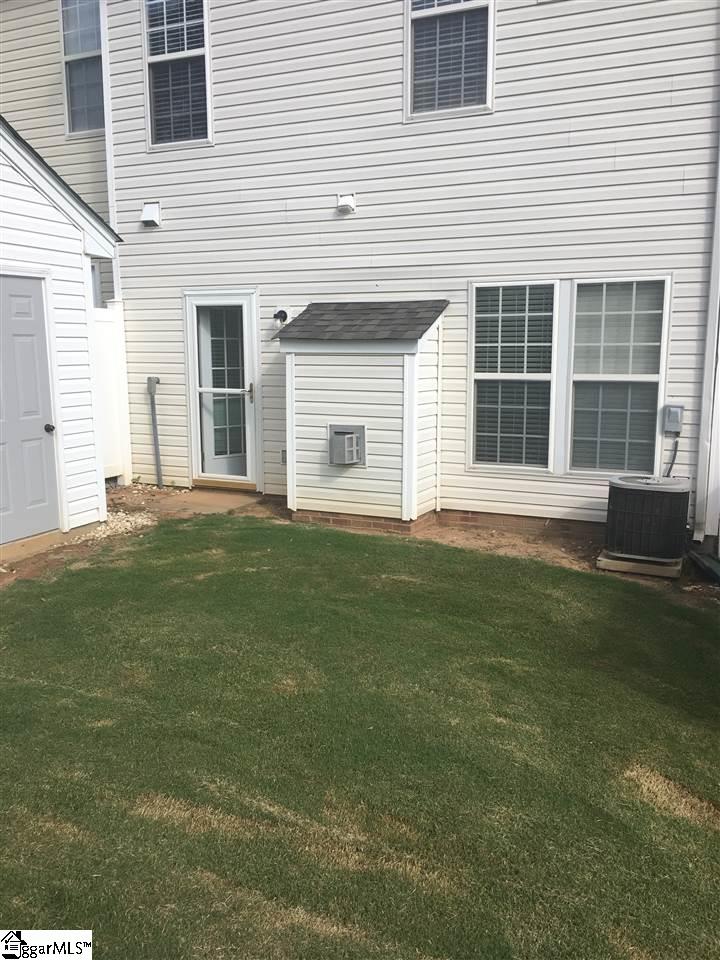 50 Spring Crossing Circle