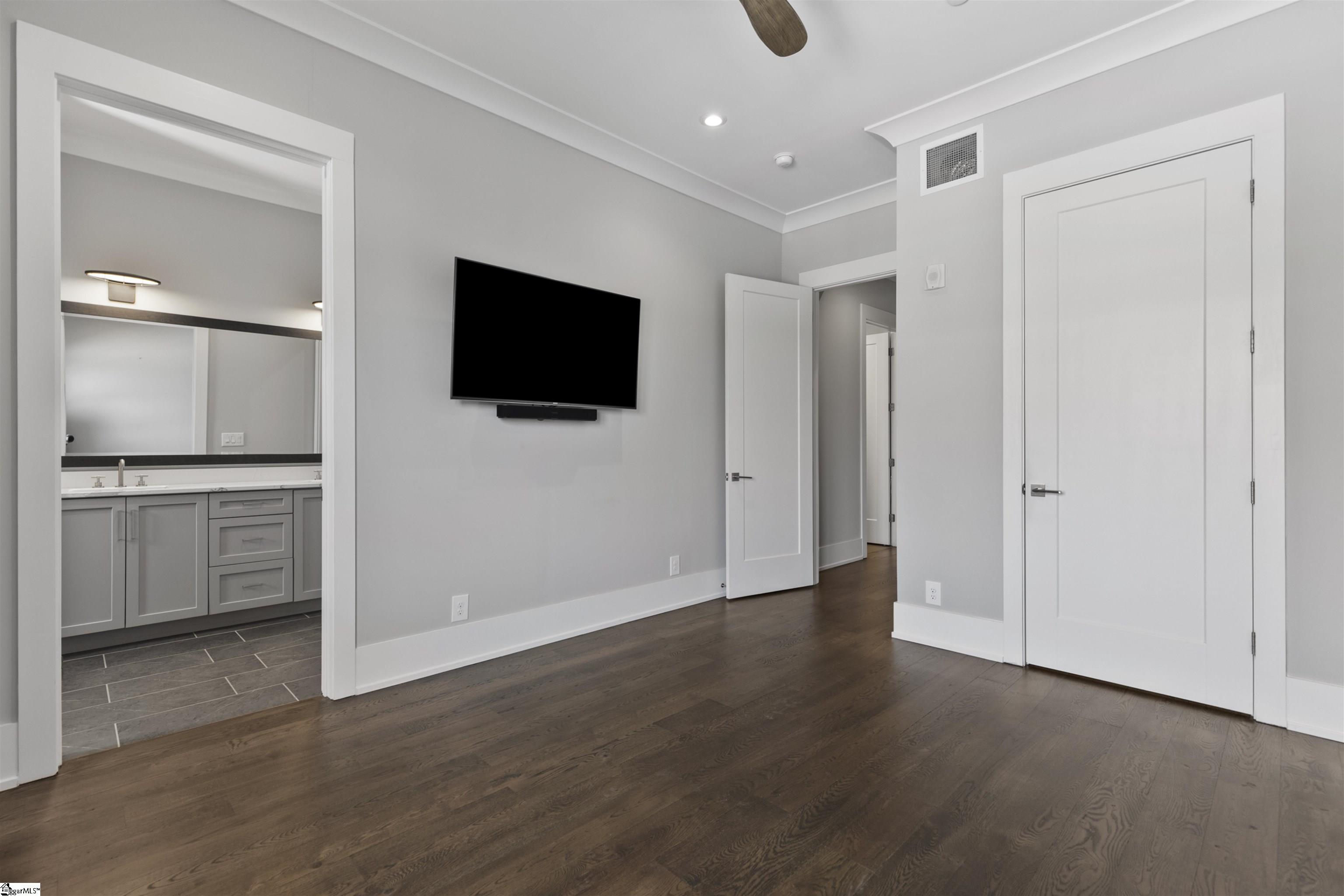 110 N Markley Street Unit 304