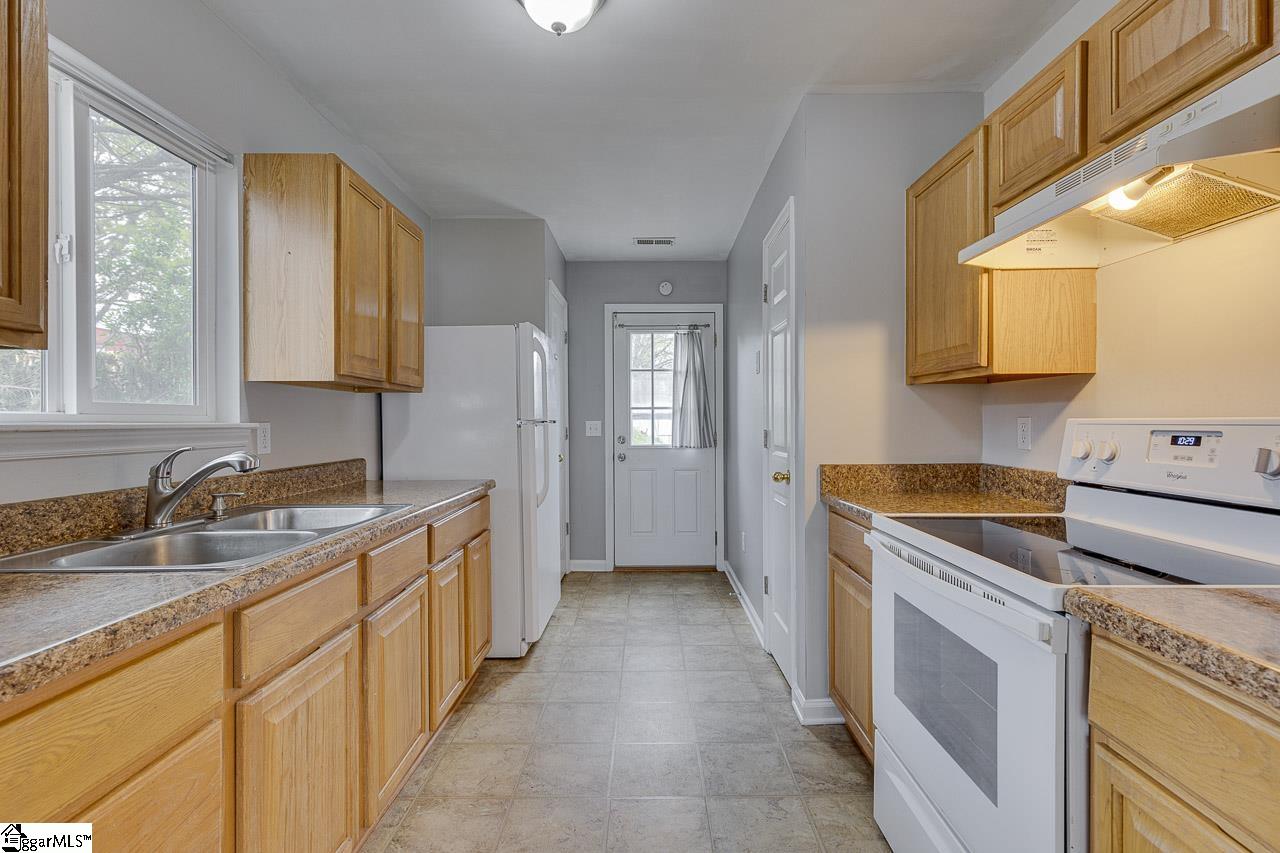 7 Verner Creek Court