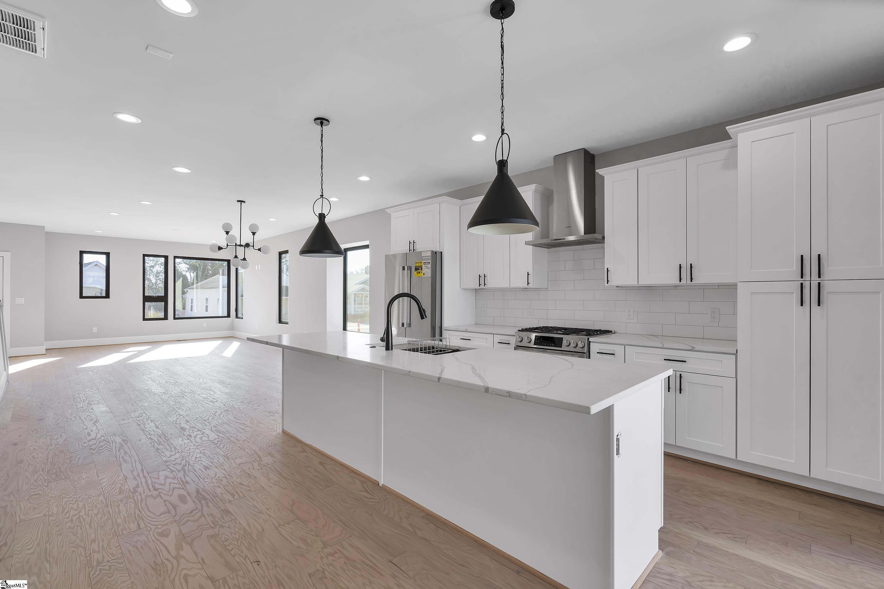 512 Anderson Street Unit 1