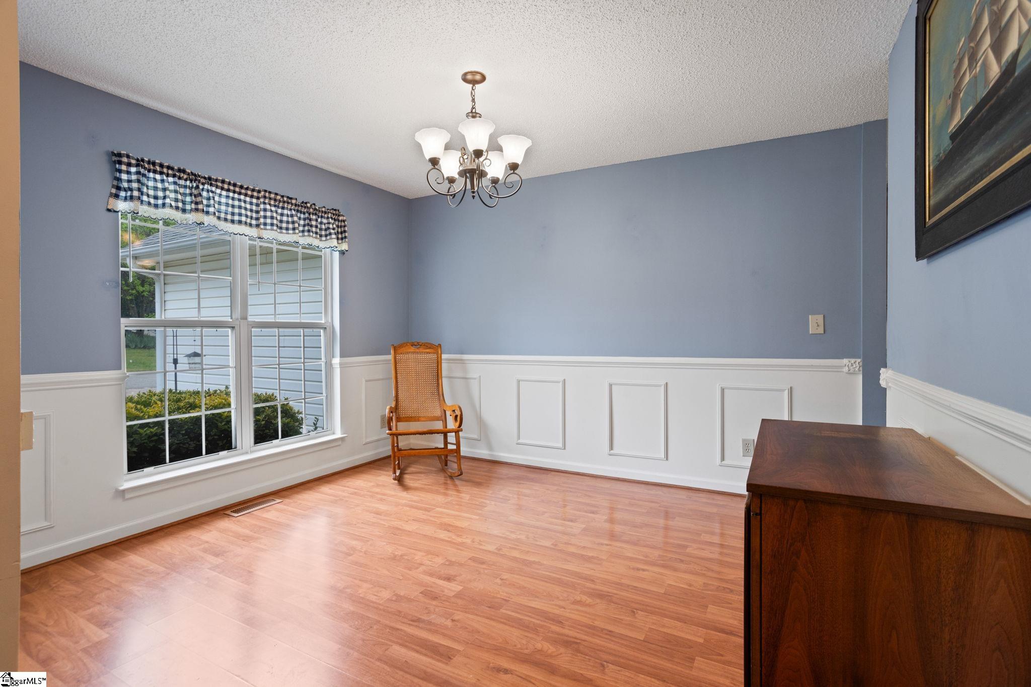 208 Laurelwood Drive