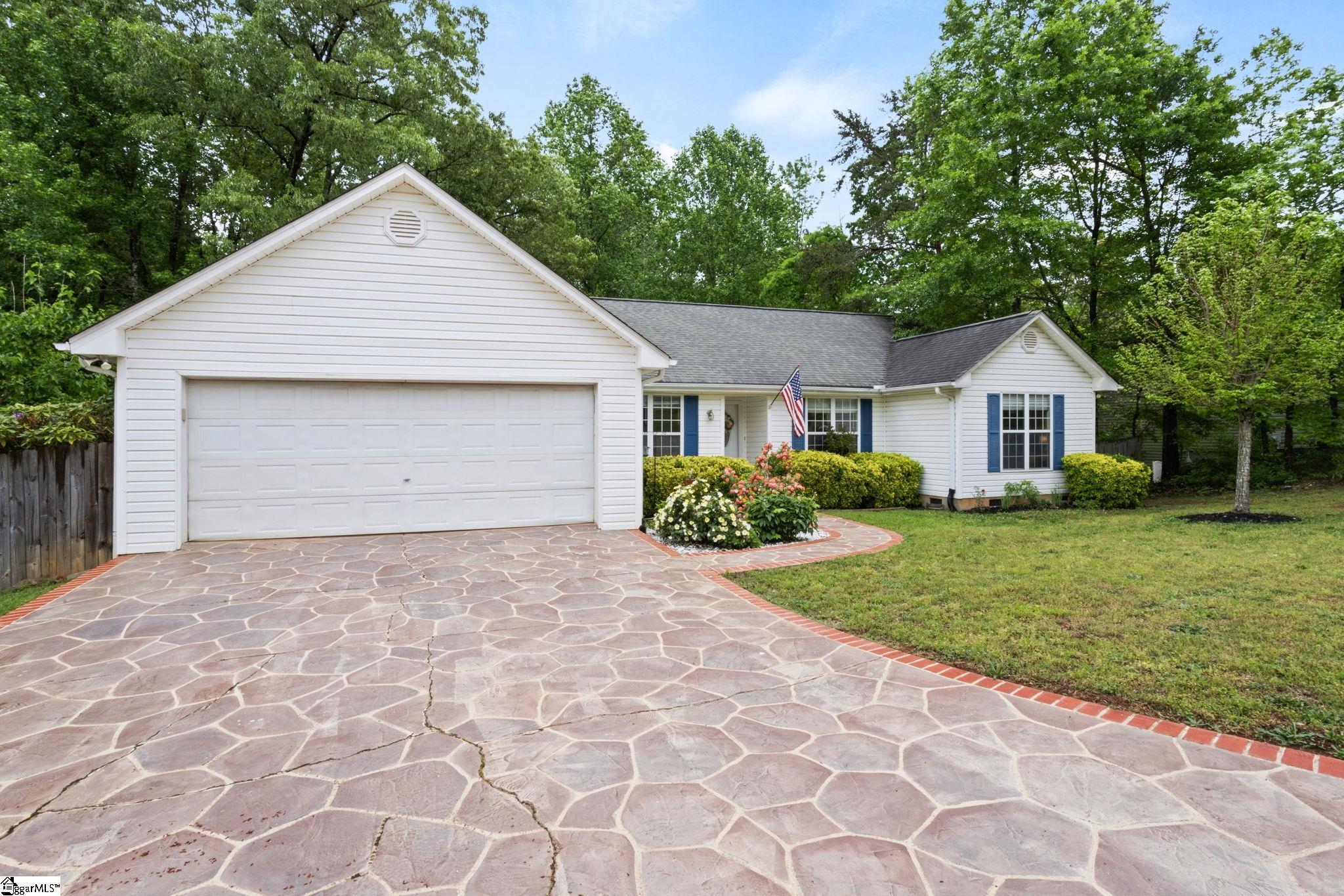 208 Laurelwood Drive