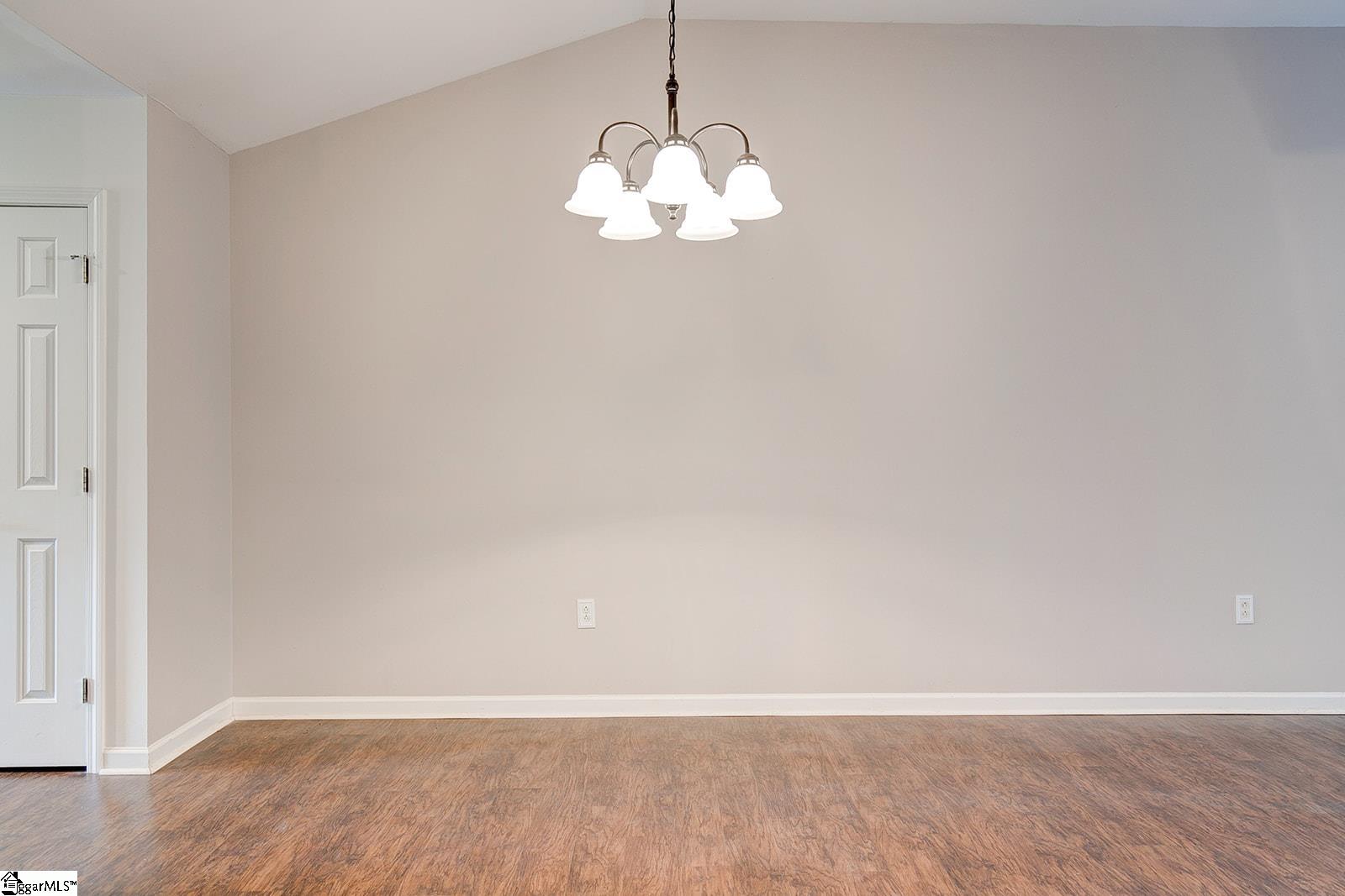 4 Creekbend Court