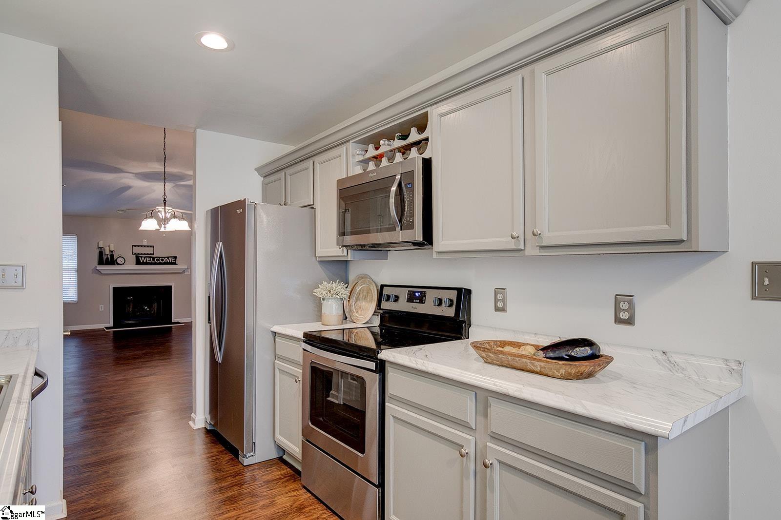 4 Creekbend Court