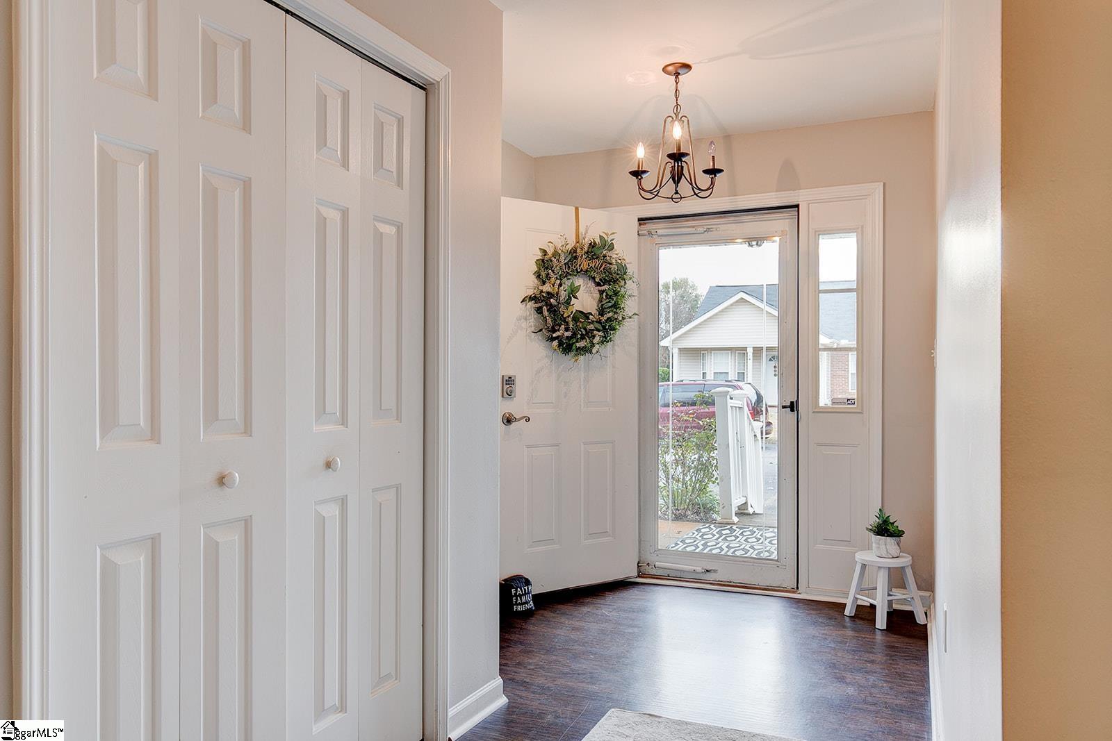 4 Creekbend Court