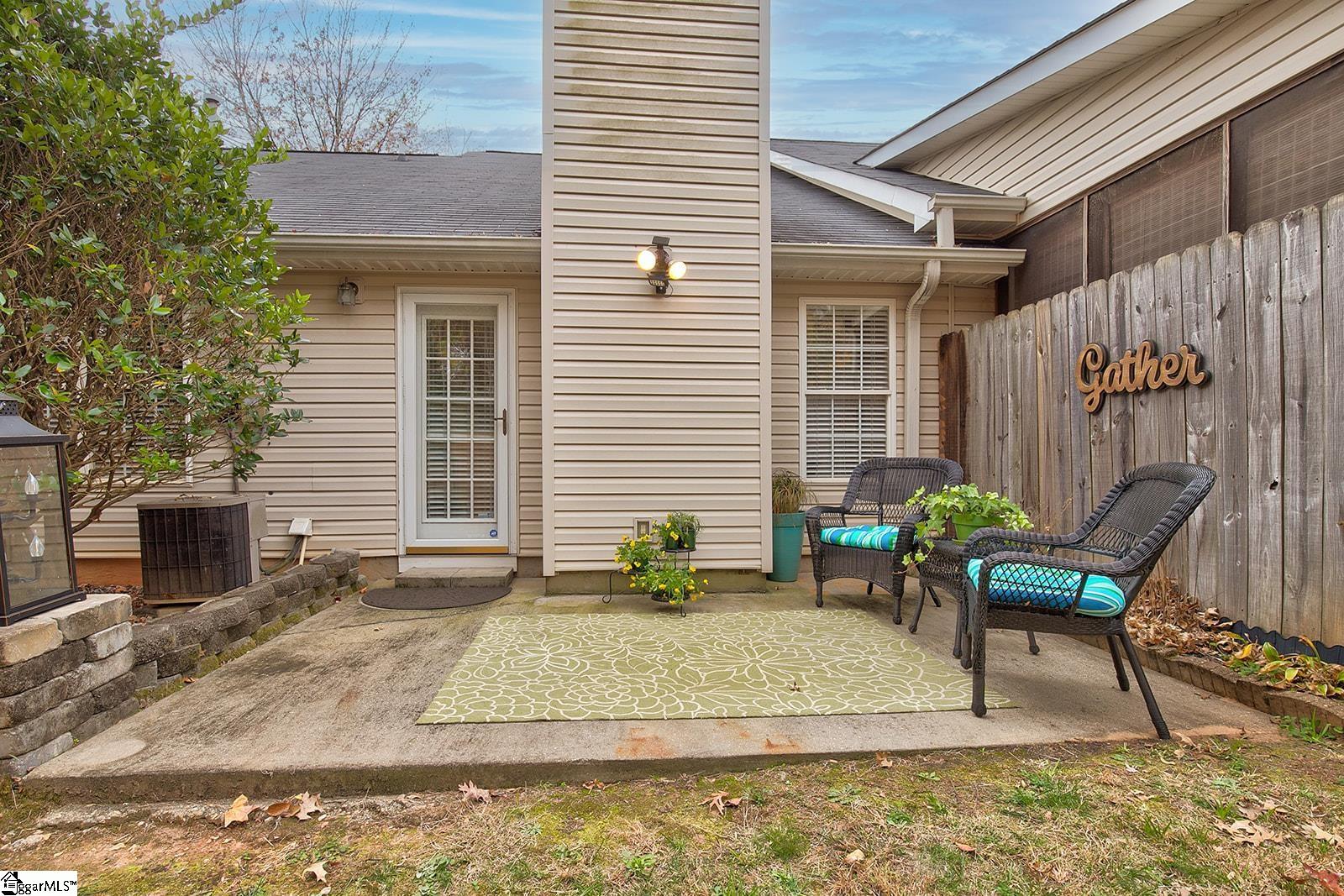 4 Creekbend Court