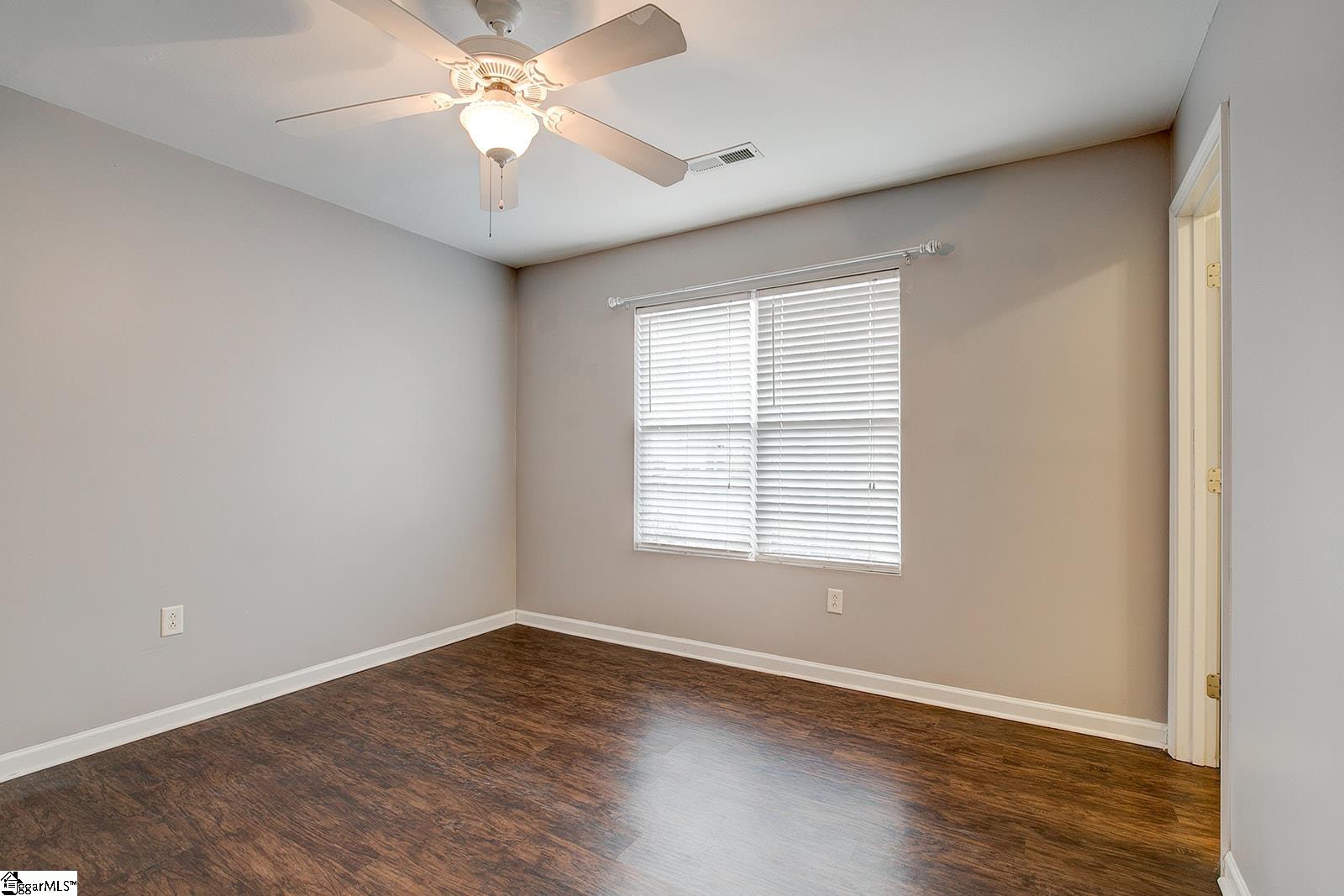 4 Creekbend Court