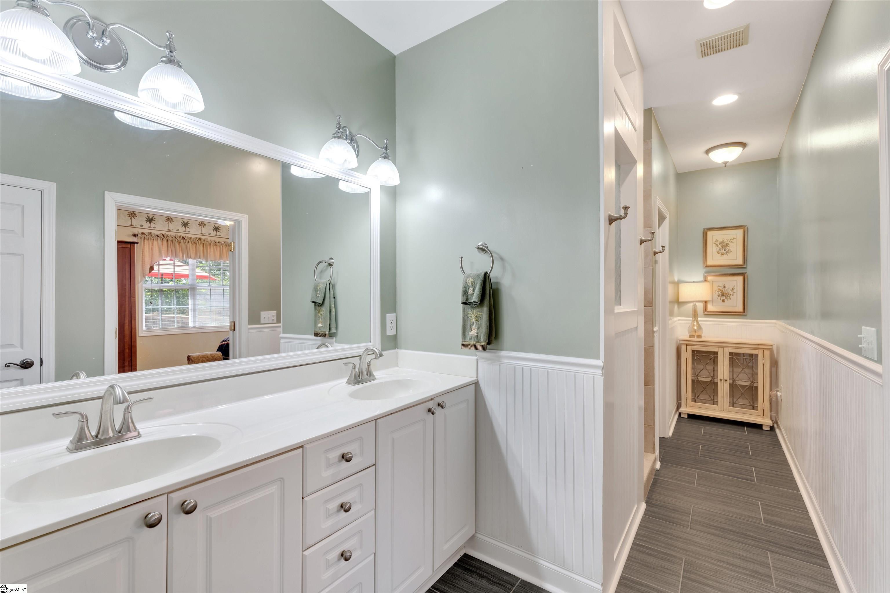 713 Austin Woods Court