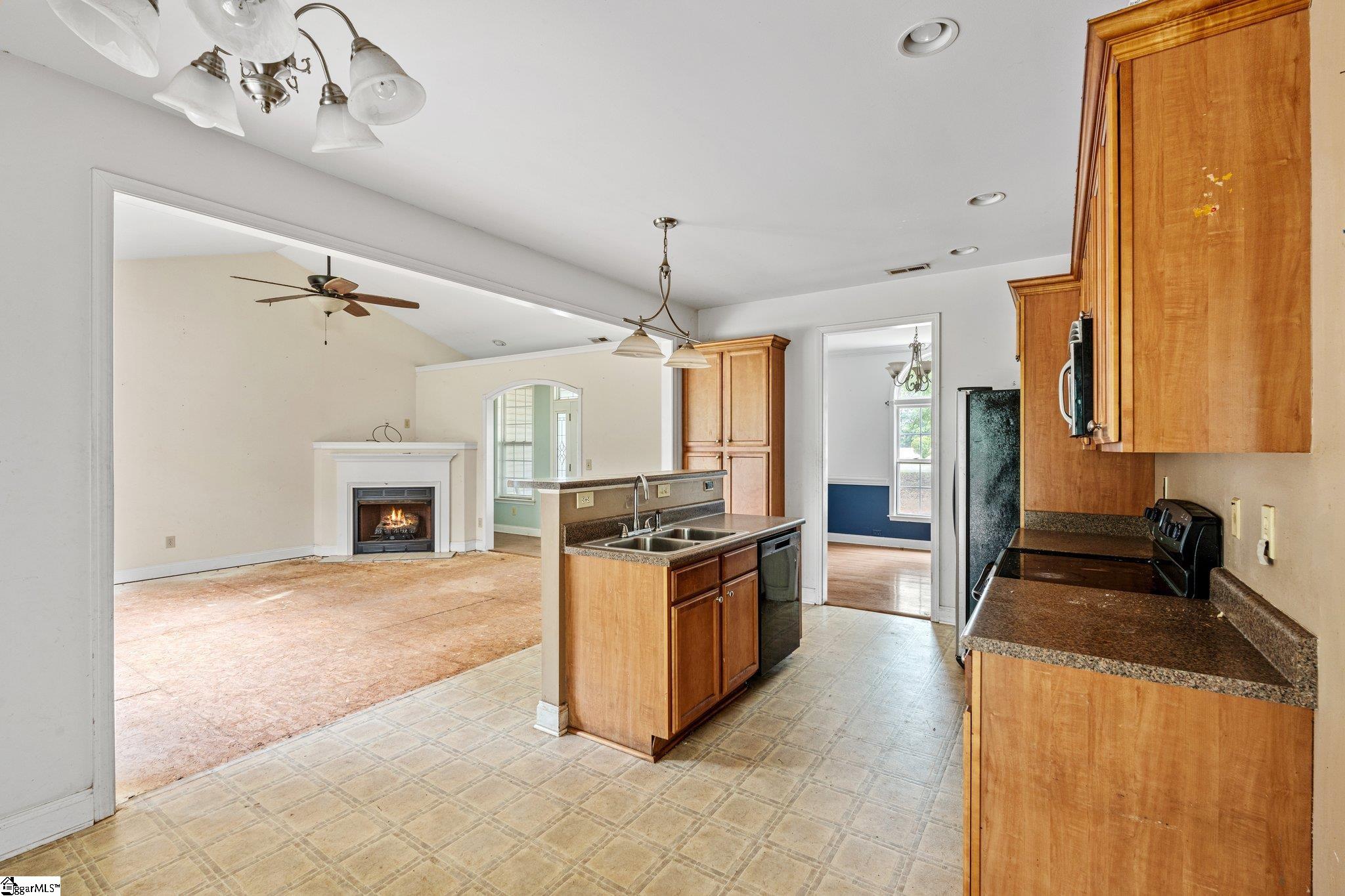 90 Holly Tree Circle