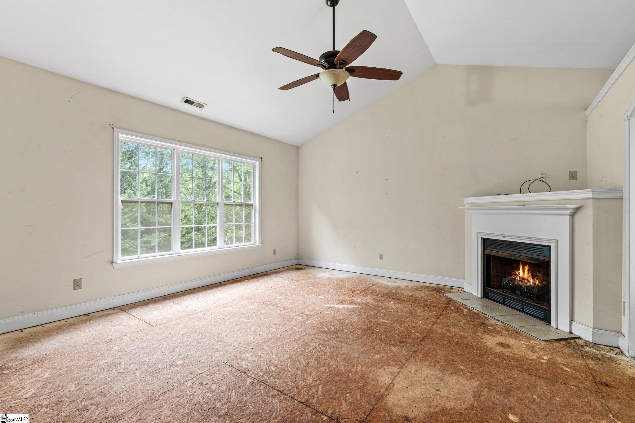 90 Holly Tree Circle