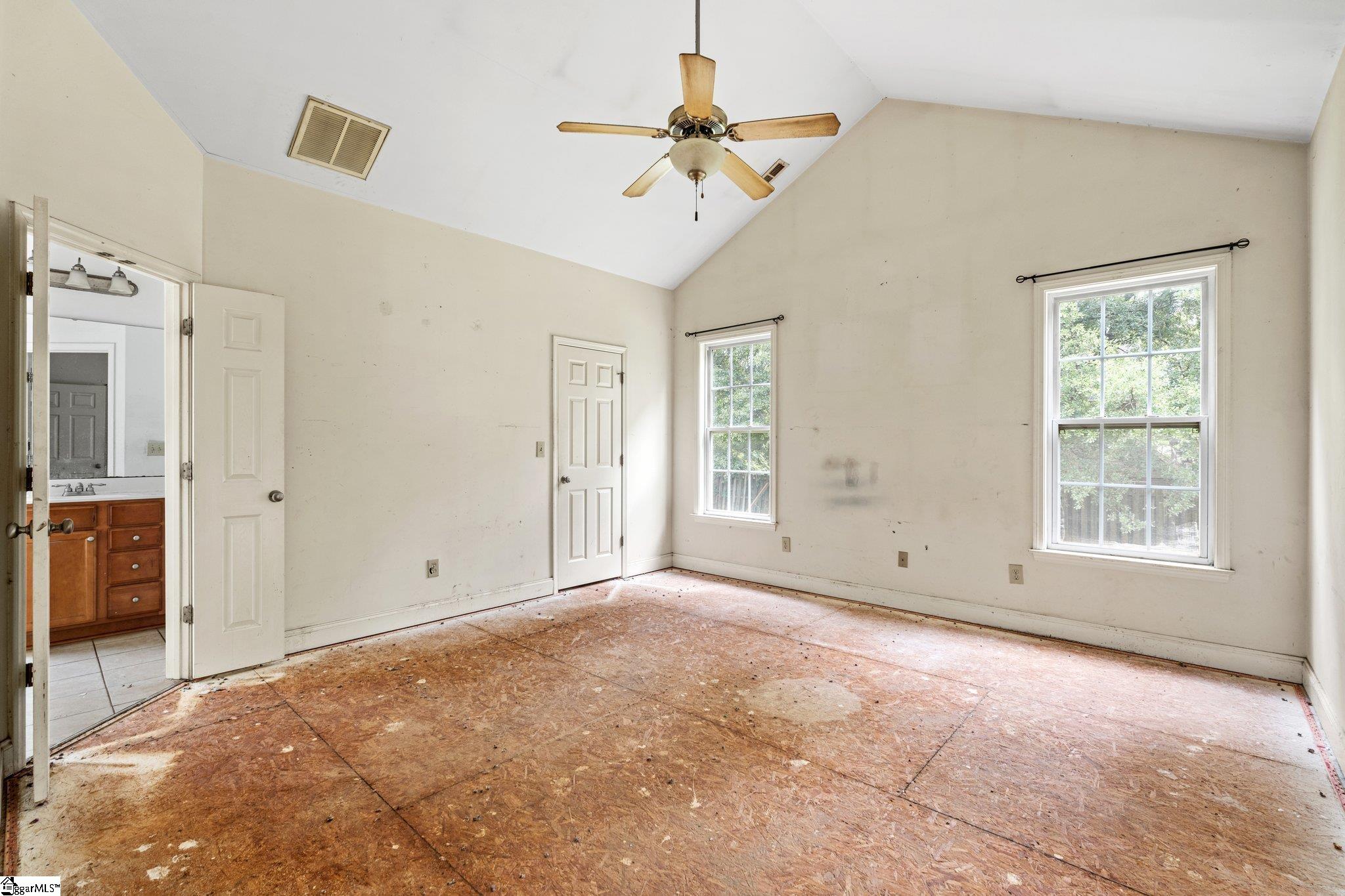 90 Holly Tree Circle