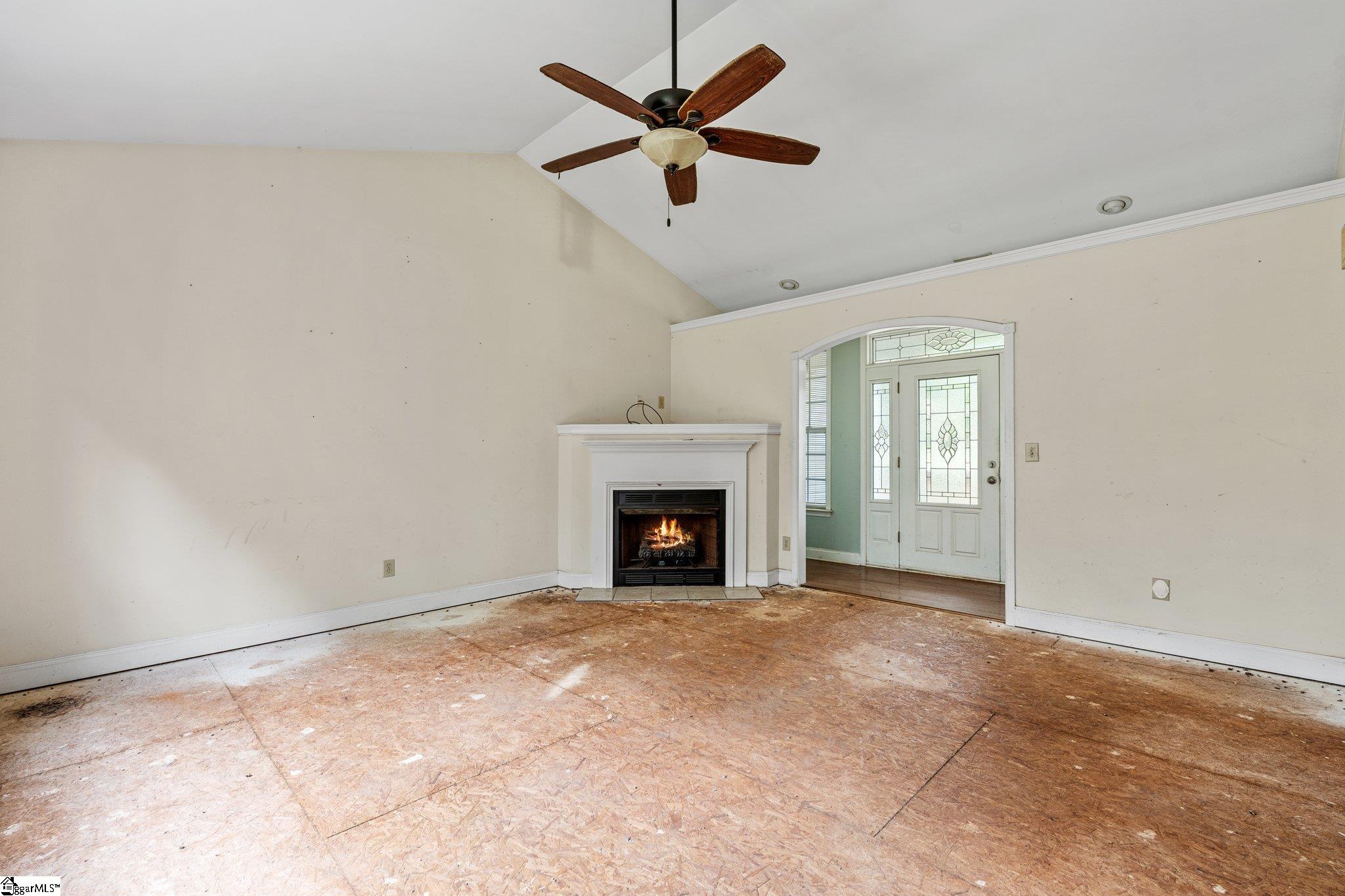 90 Holly Tree Circle