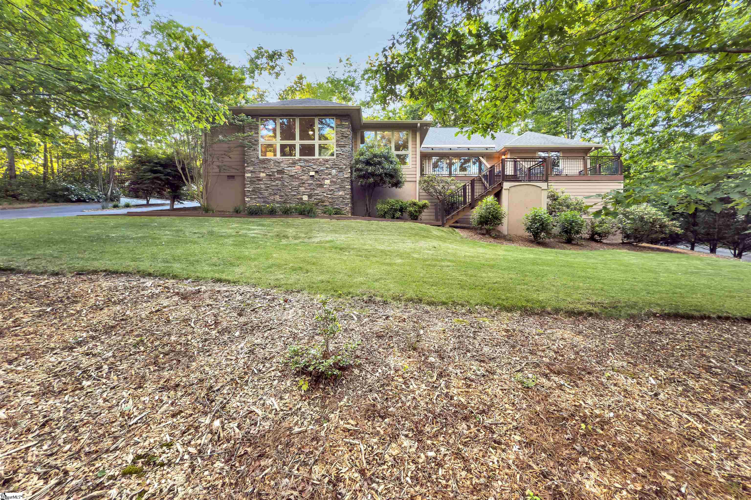 101 Glen Hollow Road