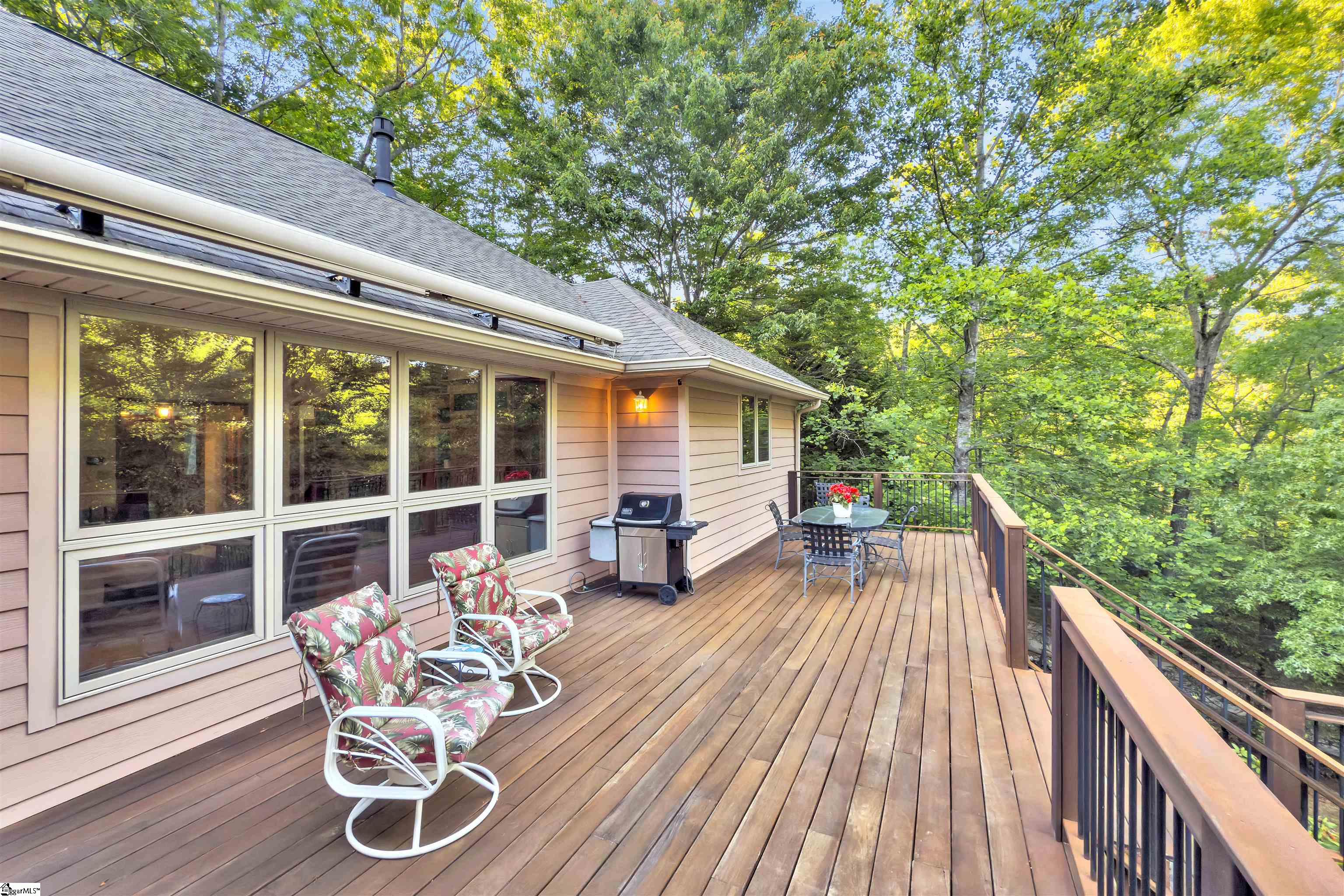 101 Glen Hollow Road