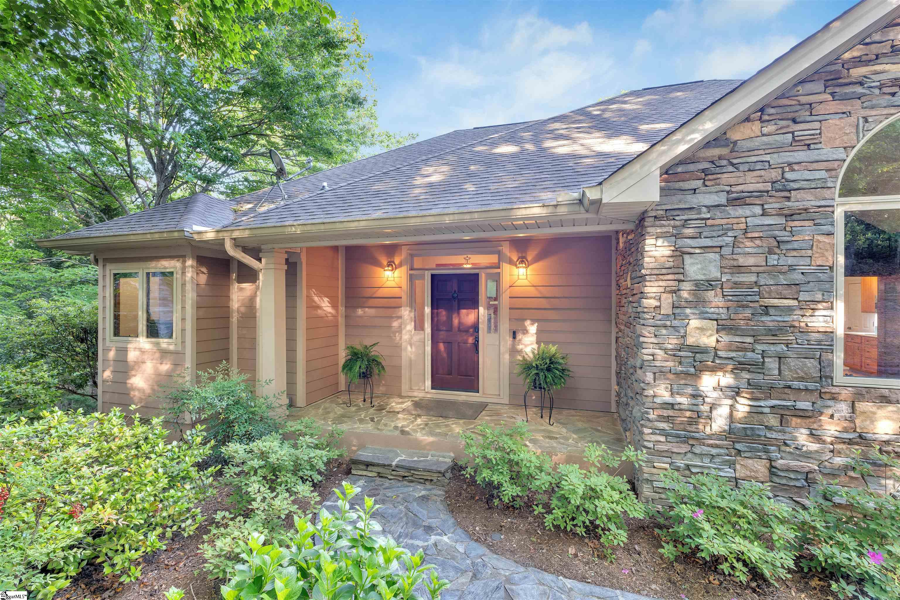 101 Glen Hollow Road