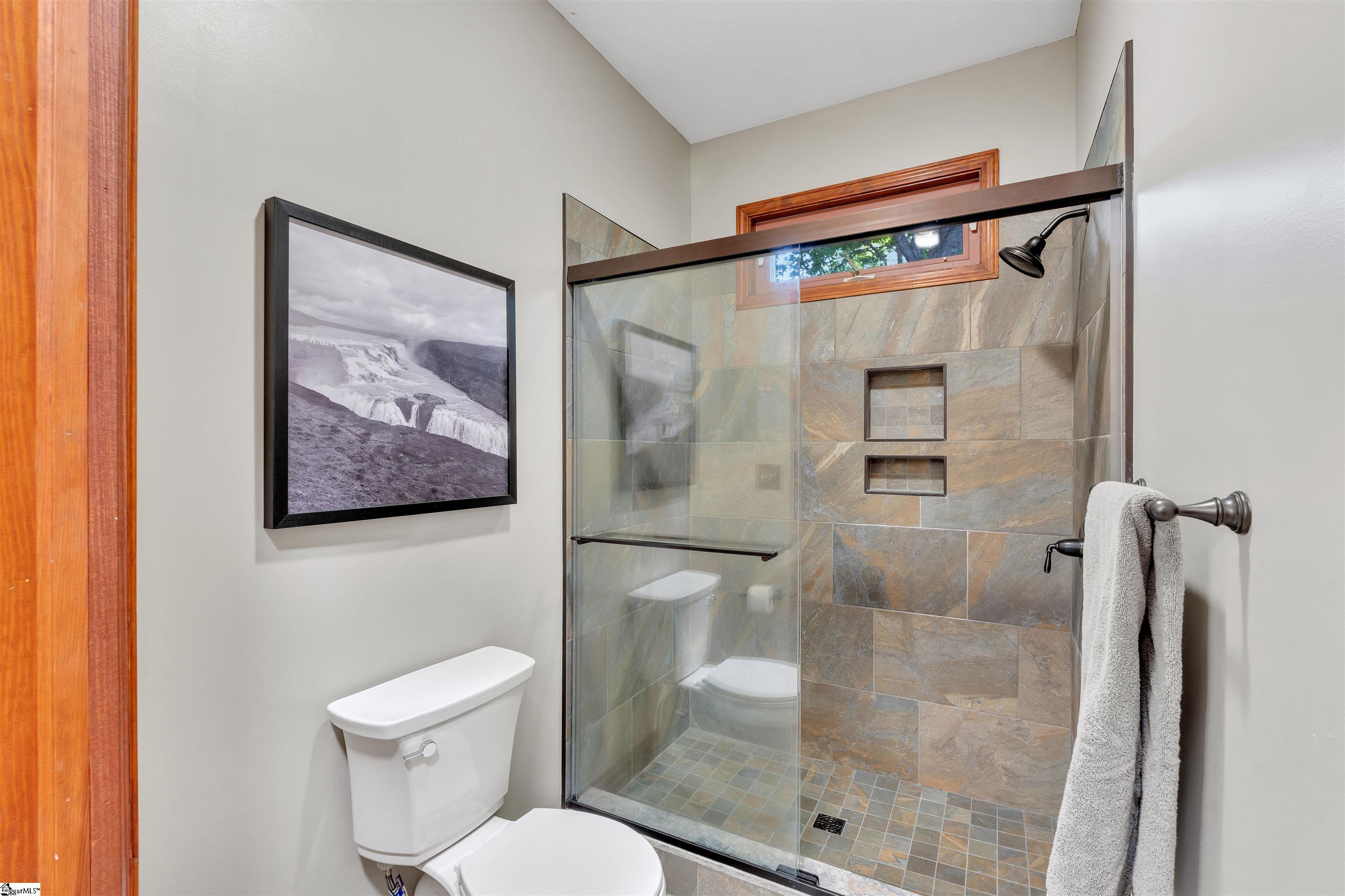 101 Glen Hollow Road