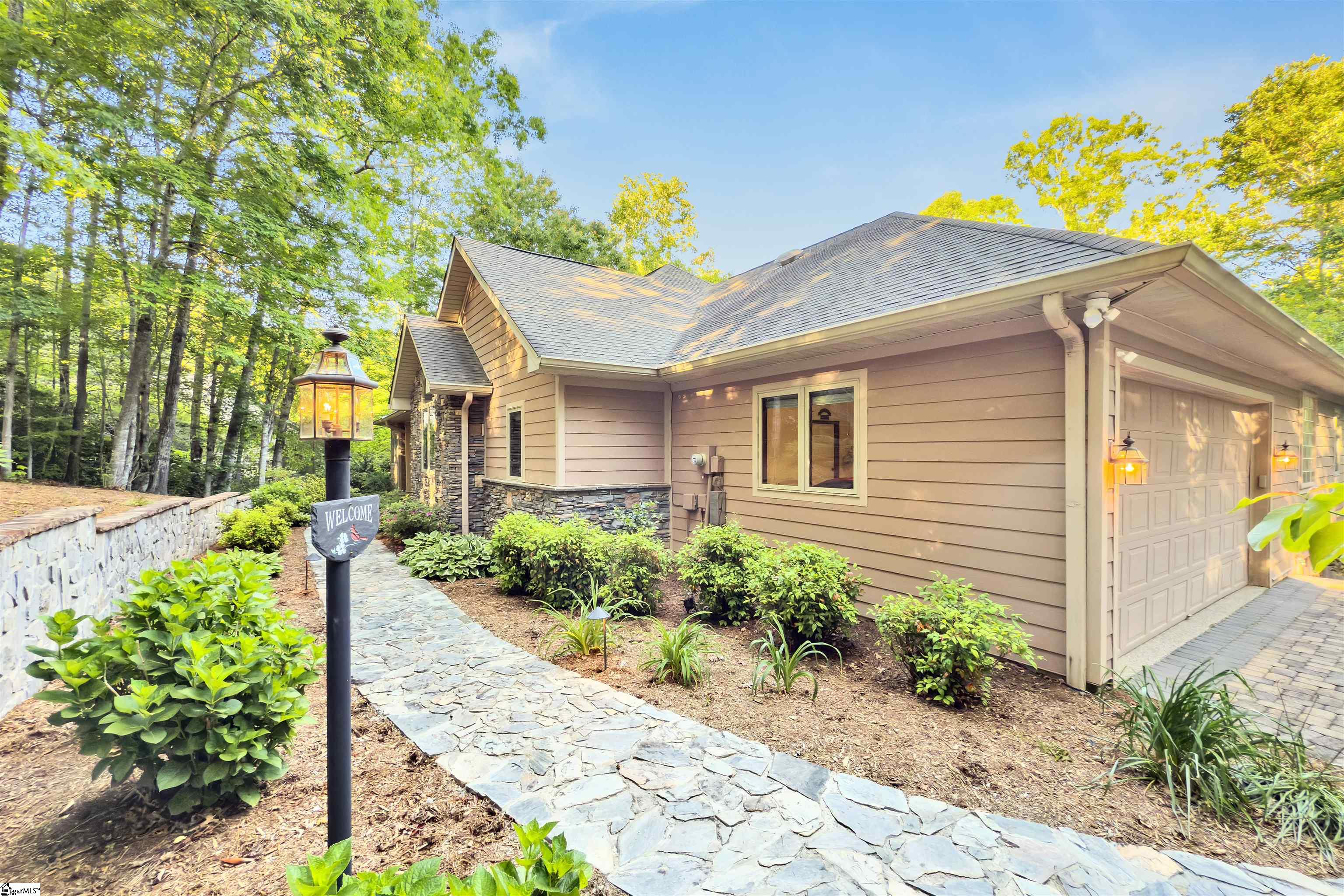 101 Glen Hollow Road