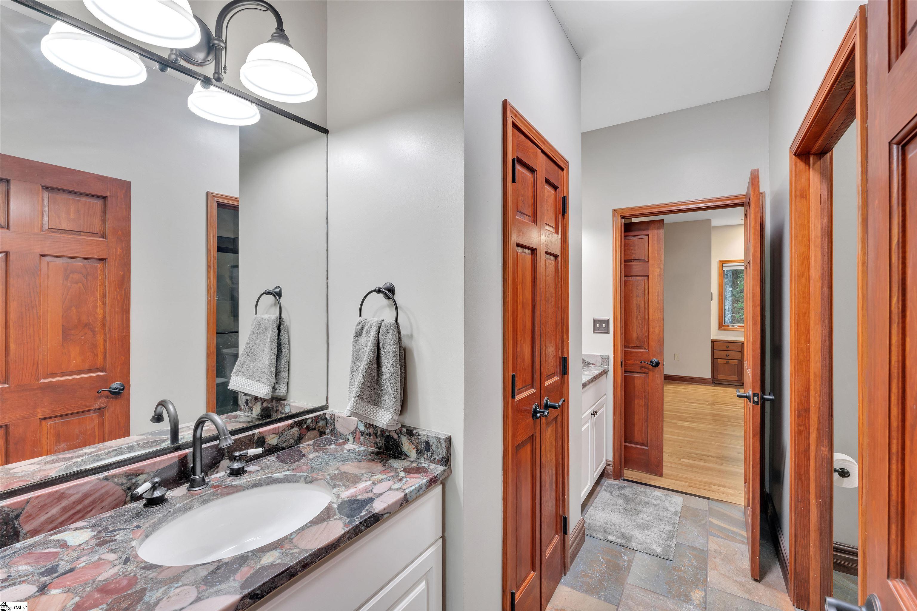 101 Glen Hollow Road