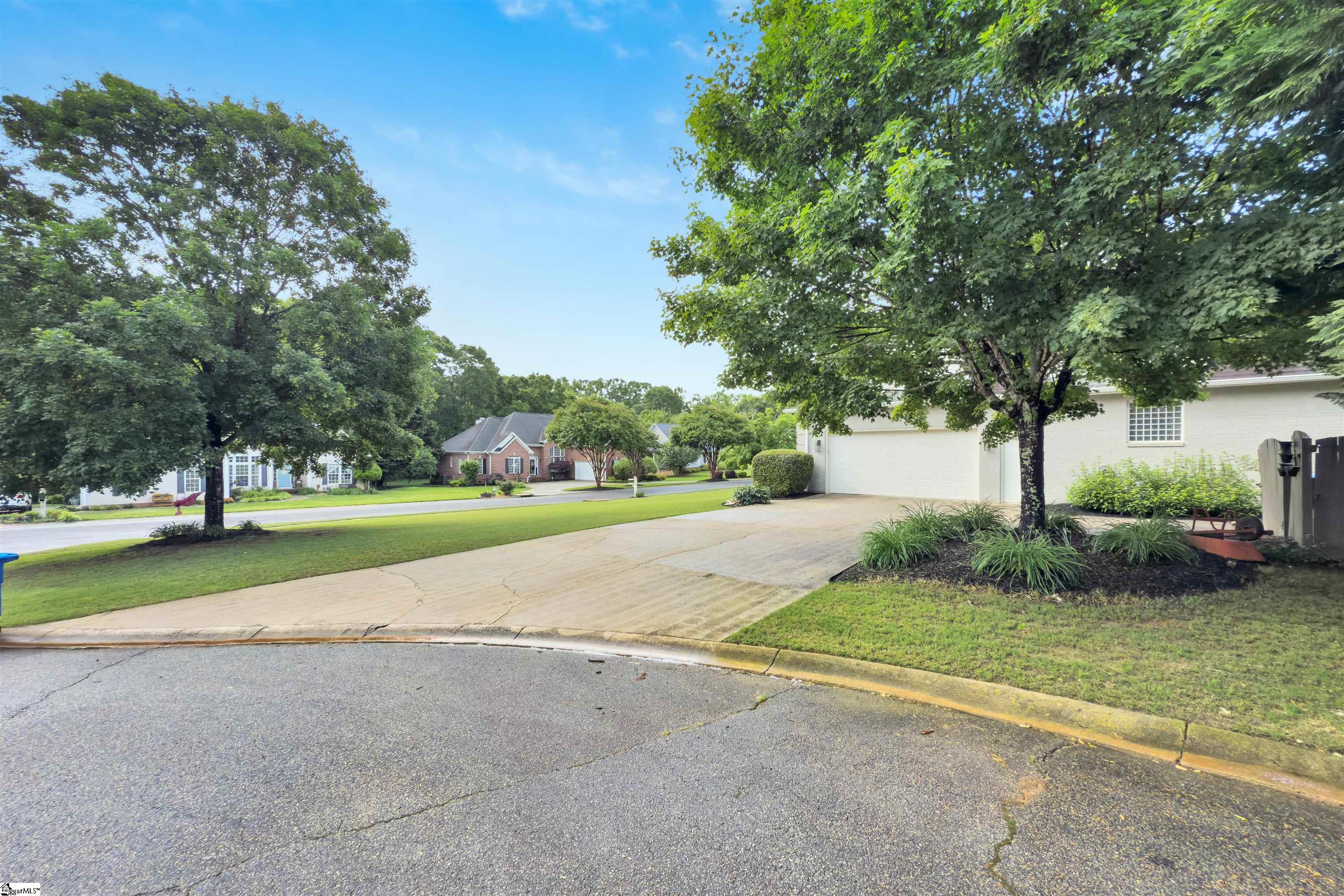 115 Red Maple Circle