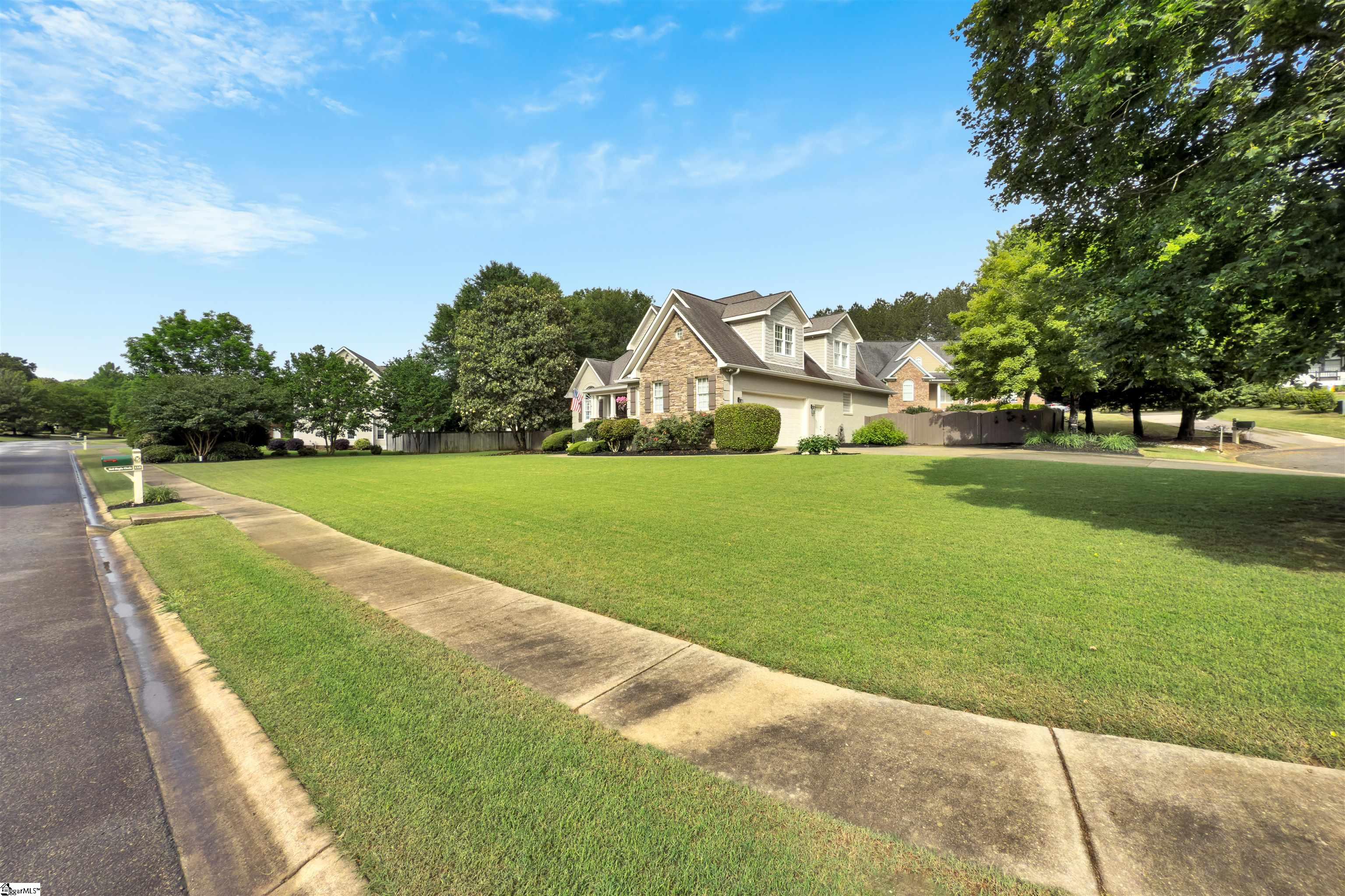 115 Red Maple Circle