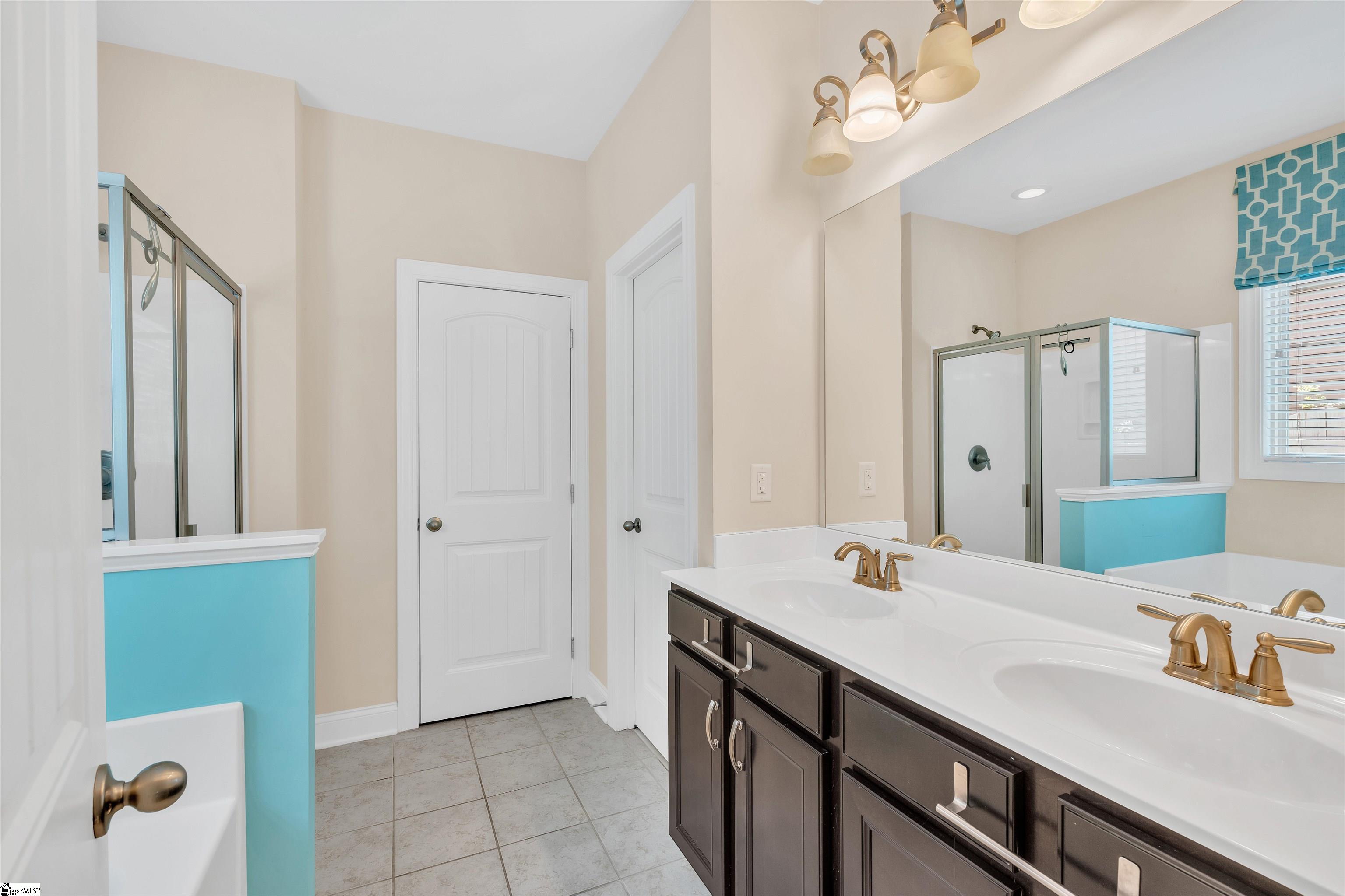 201 Wiscasset Way