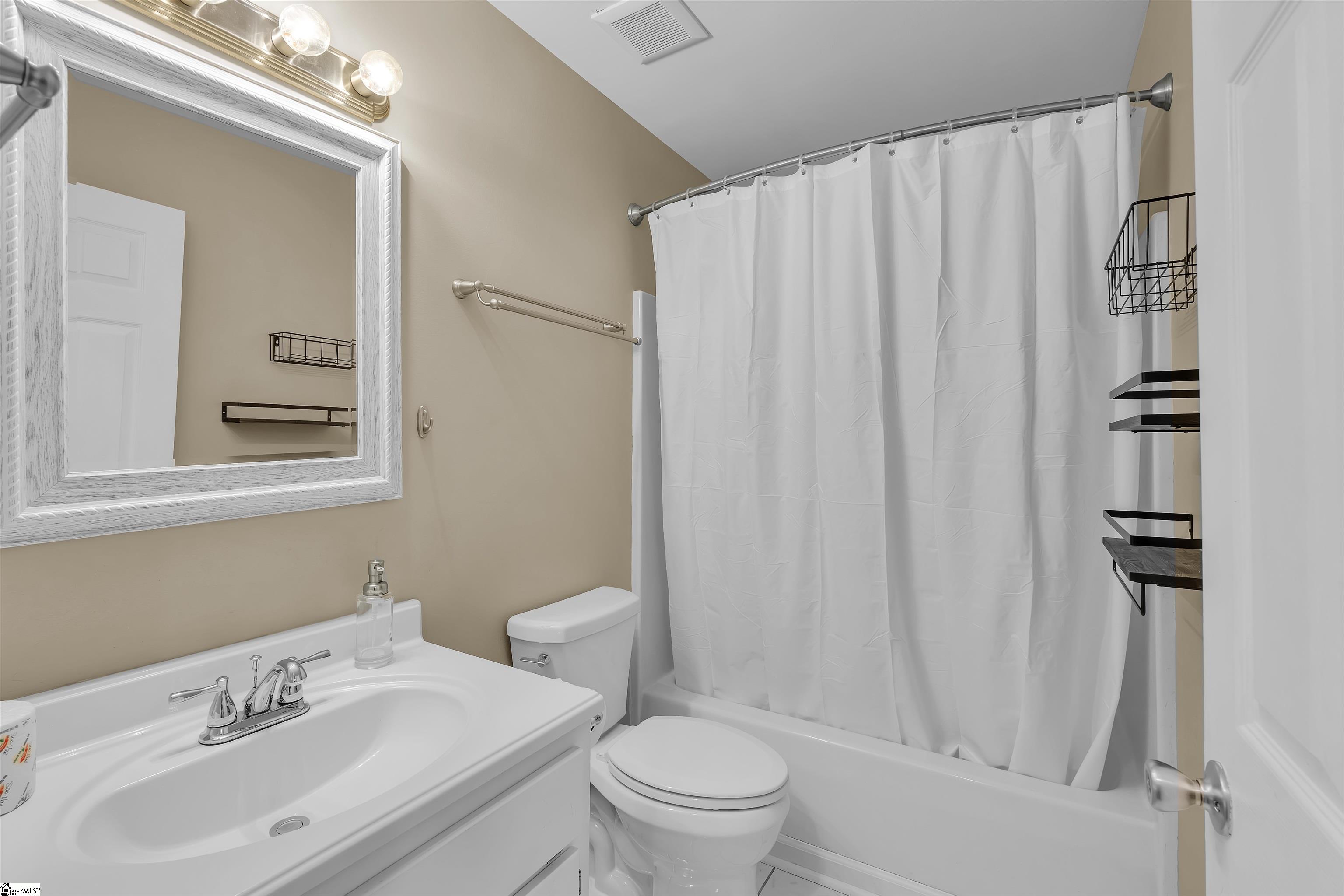 129 Holly Berry Lane