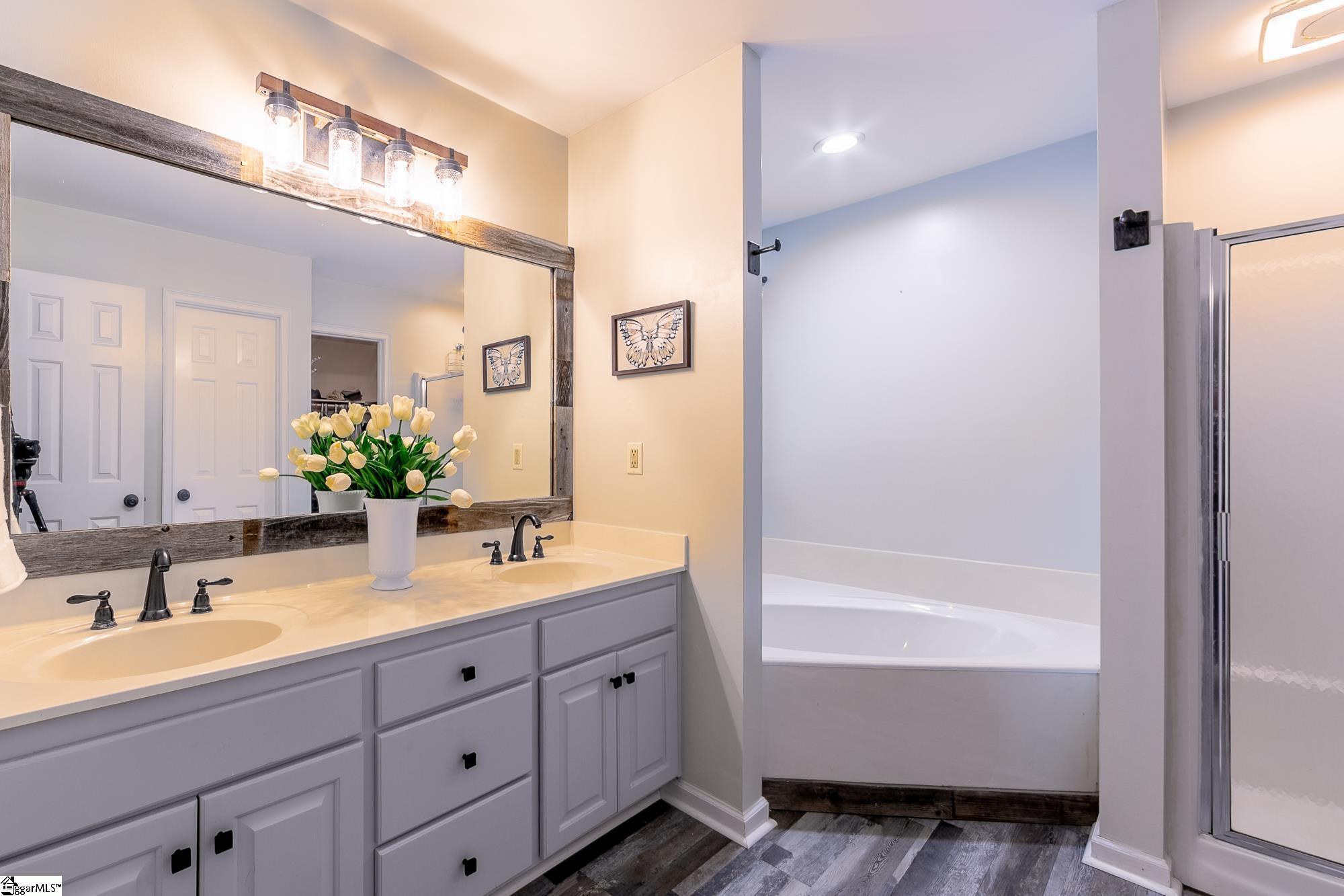 205 Shadow Oaks Drive